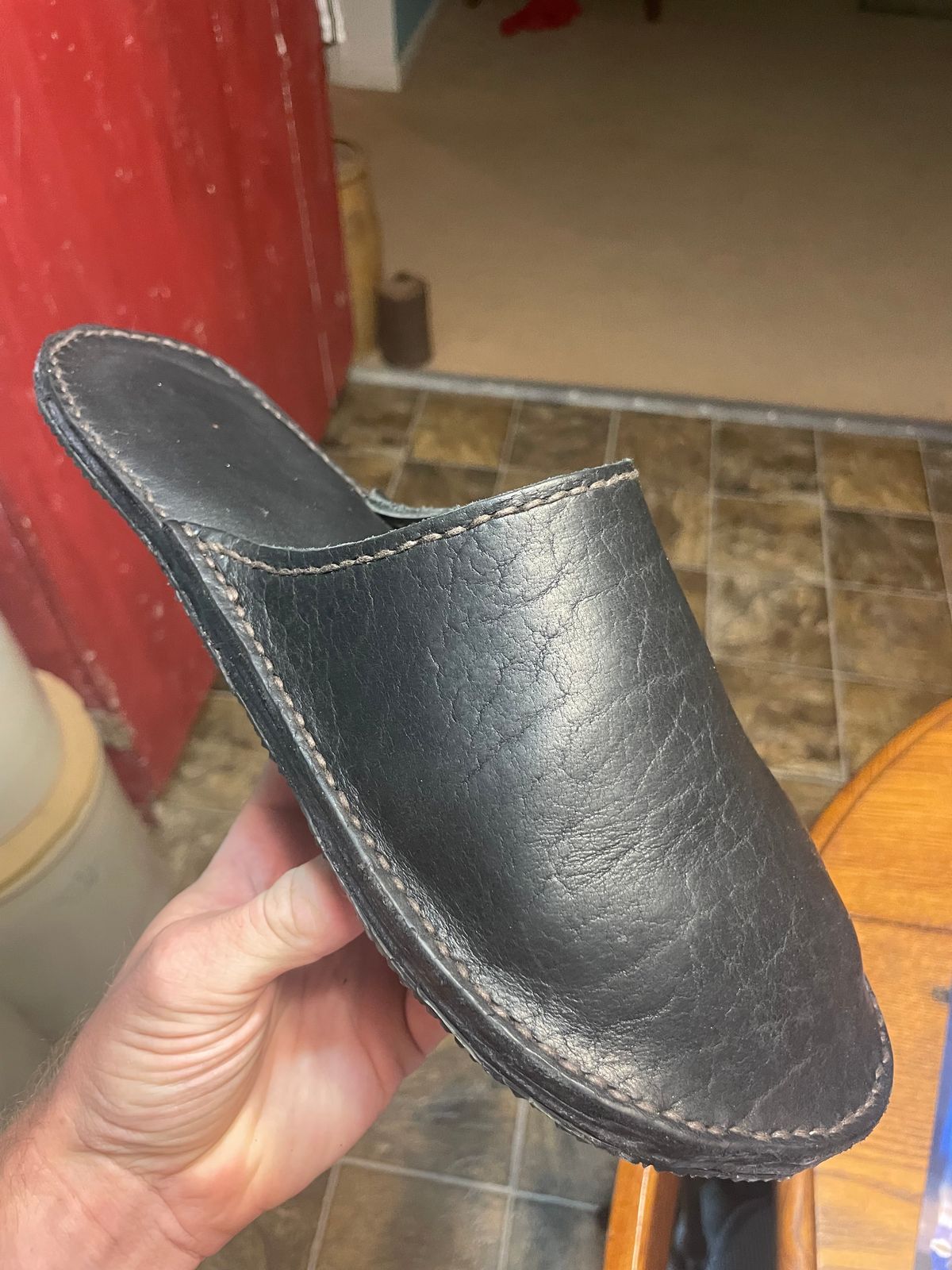 Photo by jacksonkemper on November 4, 2024 of the Self-Made Slipper in Bison.
