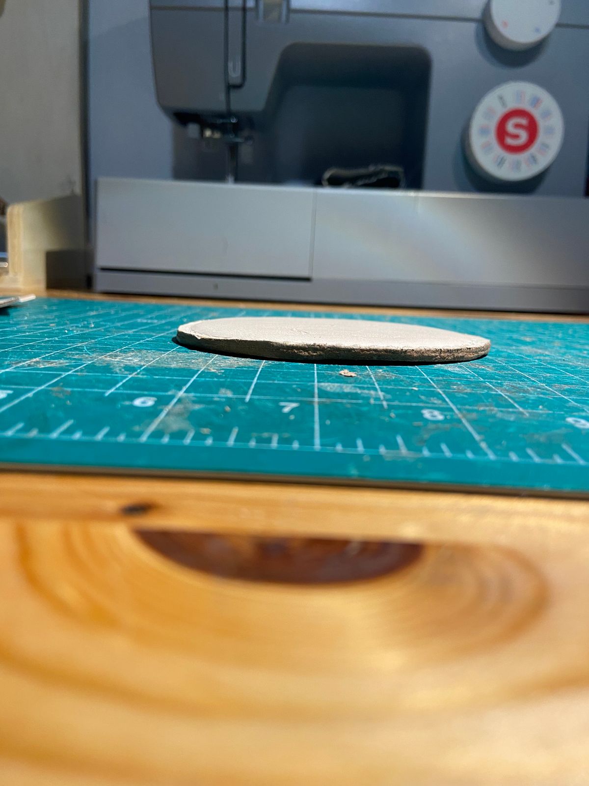 Photo by august_september on October 1, 2025 of the Self-Made Drink Coaster in tandy 3-4oz natural veg tan.