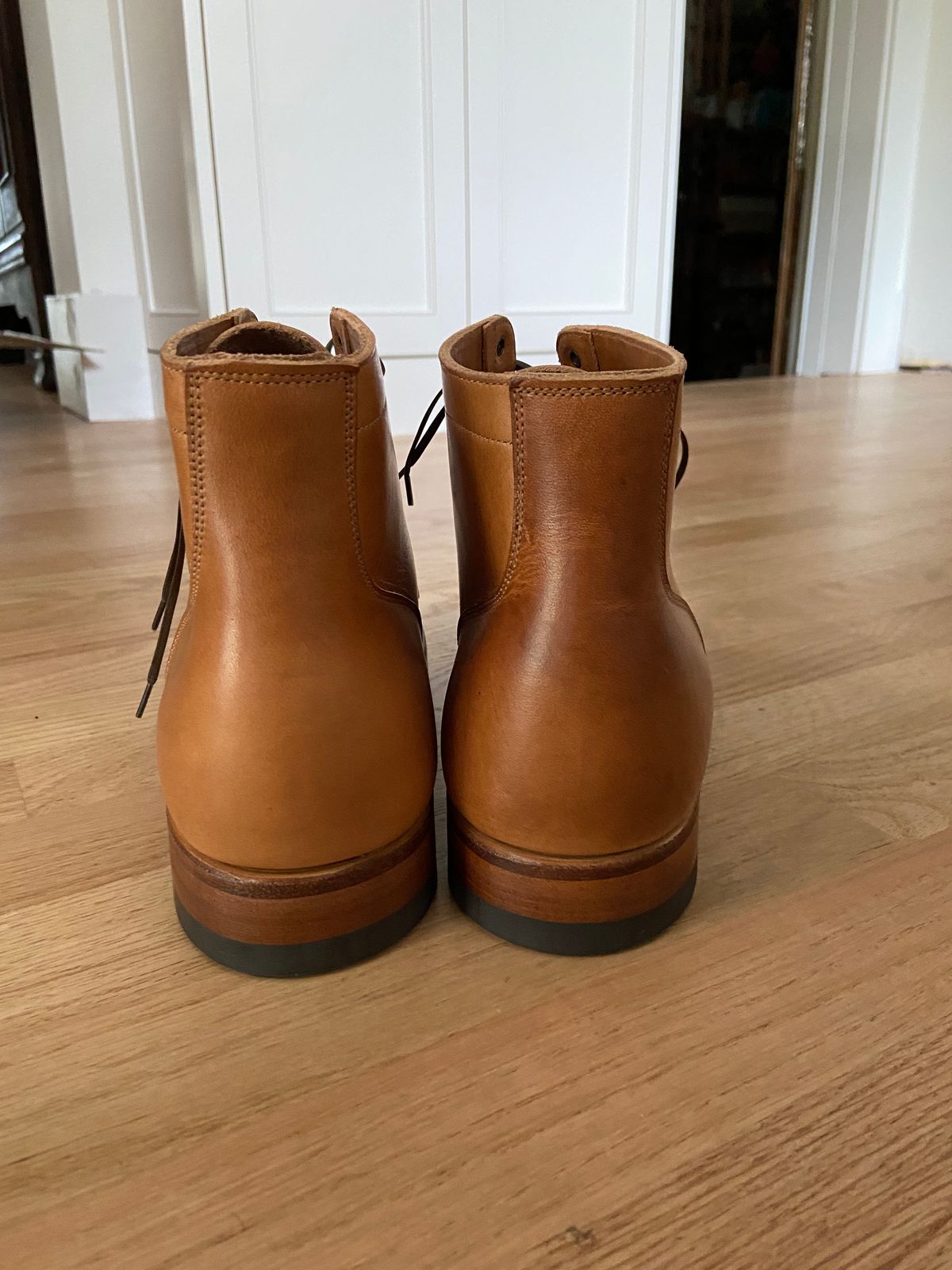 Photo by august_september on October 12, 2024 of the Viberg Service Boot in Raw Natural Wooly Chromexcel.