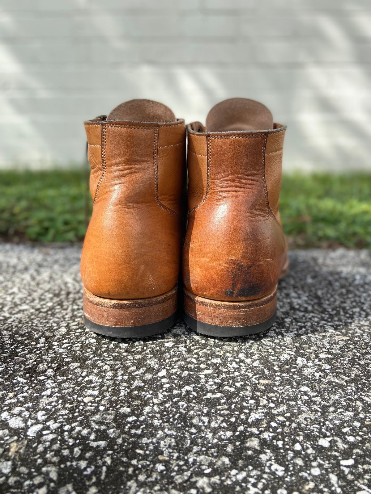 Photo by august_september on November 2, 2024 of the Viberg Service Boot in Raw Natural Wooly Chromexcel.