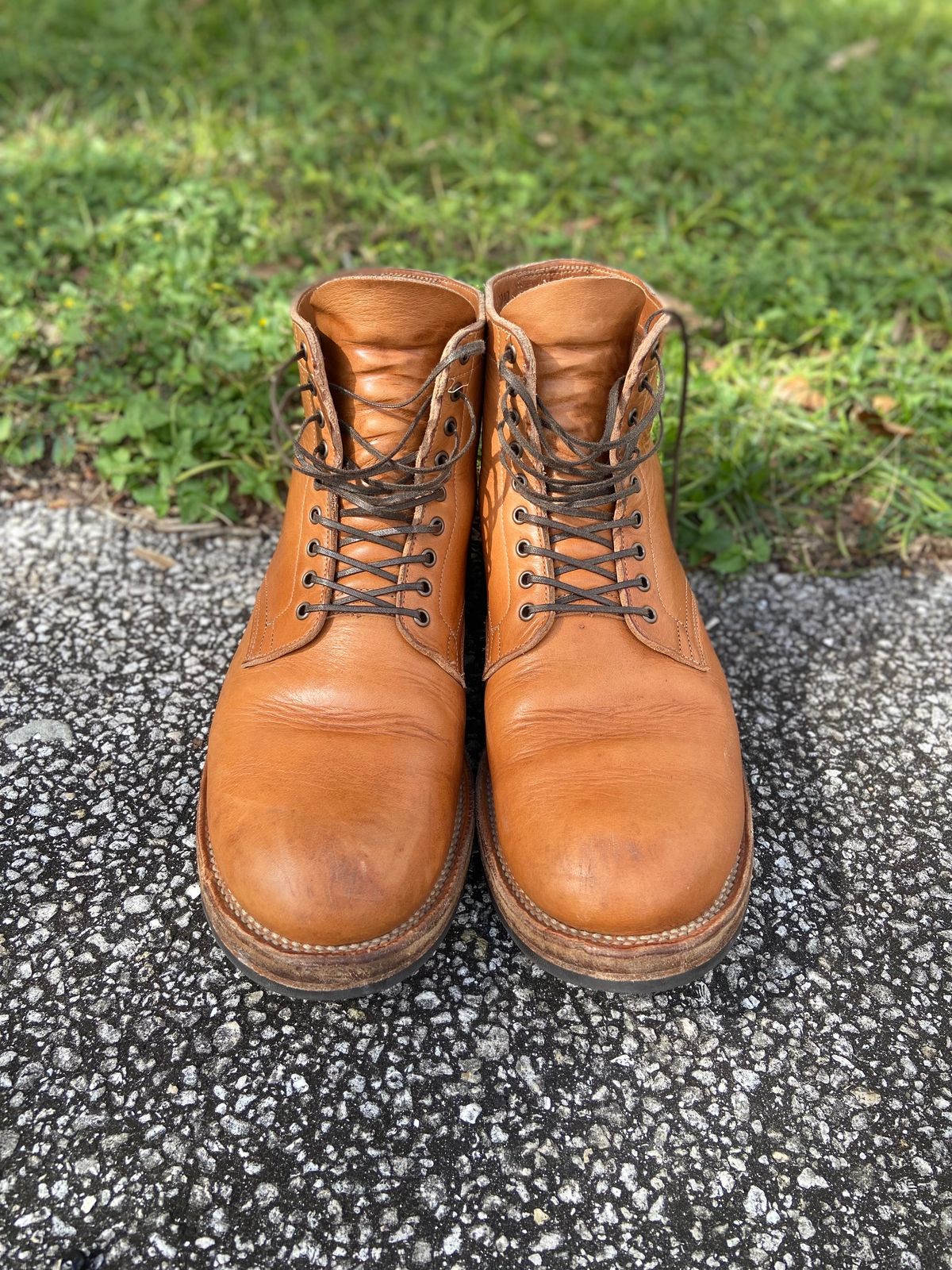 Photo by august_september on November 2, 2024 of the Viberg Service Boot in Raw Natural Wooly Chromexcel.
