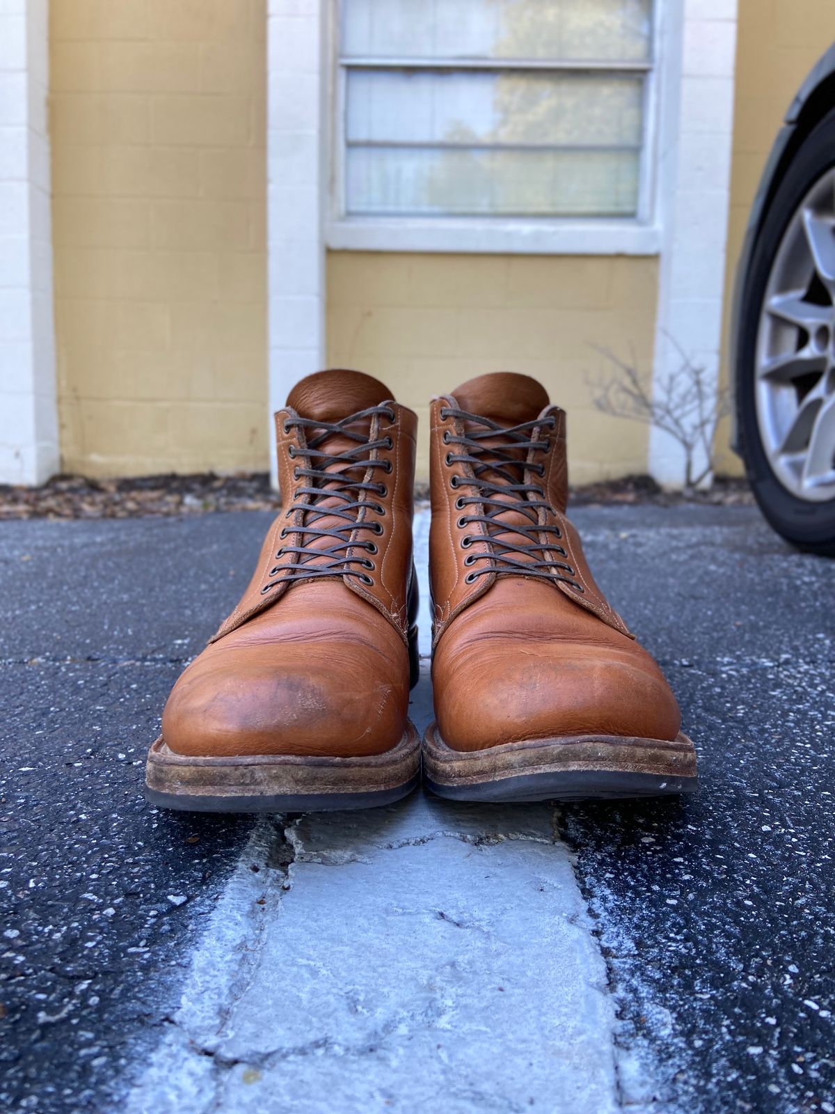Photo by august_september on December 2, 2024 of the Viberg Service Boot in Raw Natural Wooly Chromexcel.