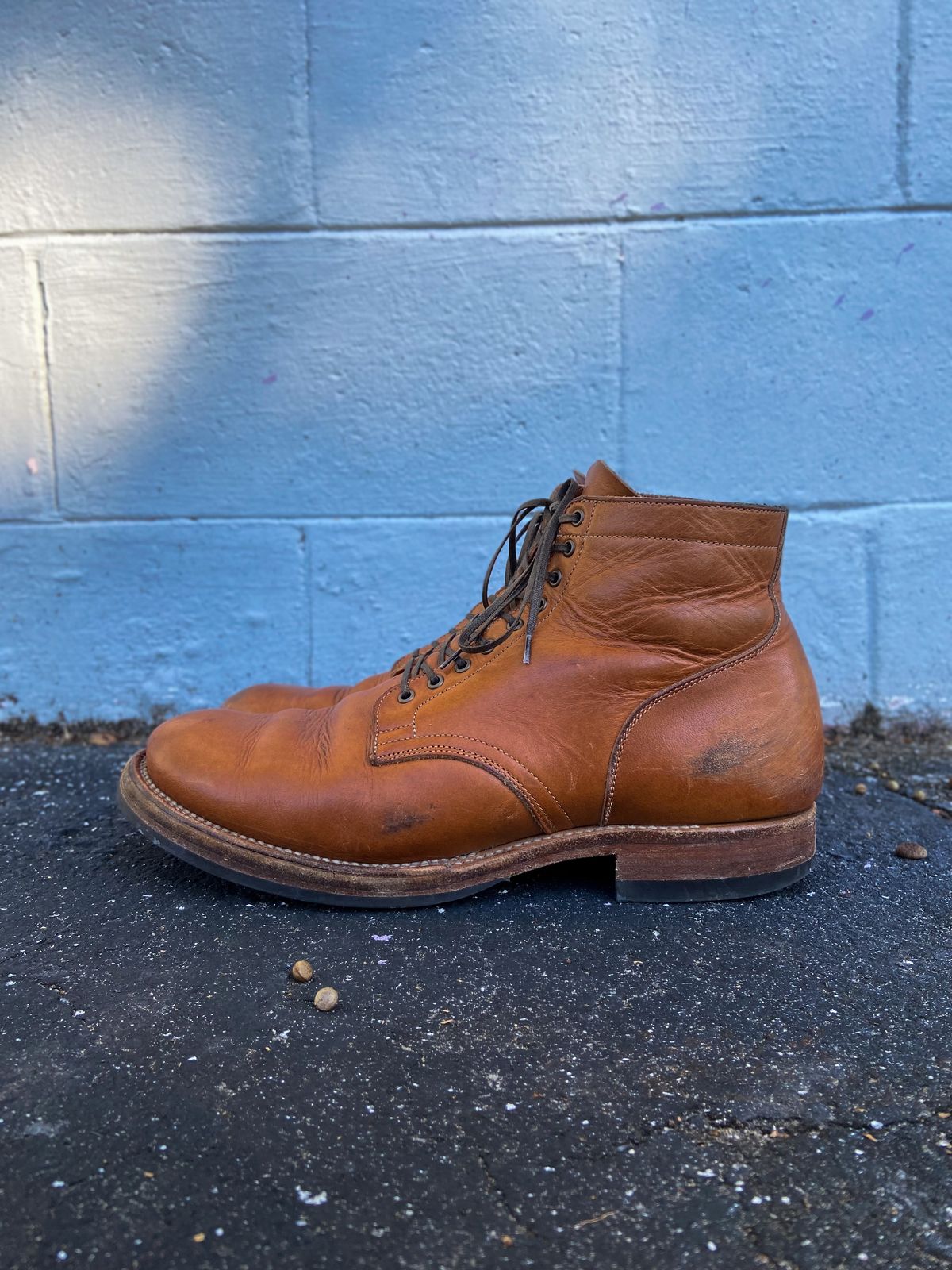 Photo by august_september on January 4, 2025 of the Viberg Service Boot in Raw Natural Wooly Chromexcel.
