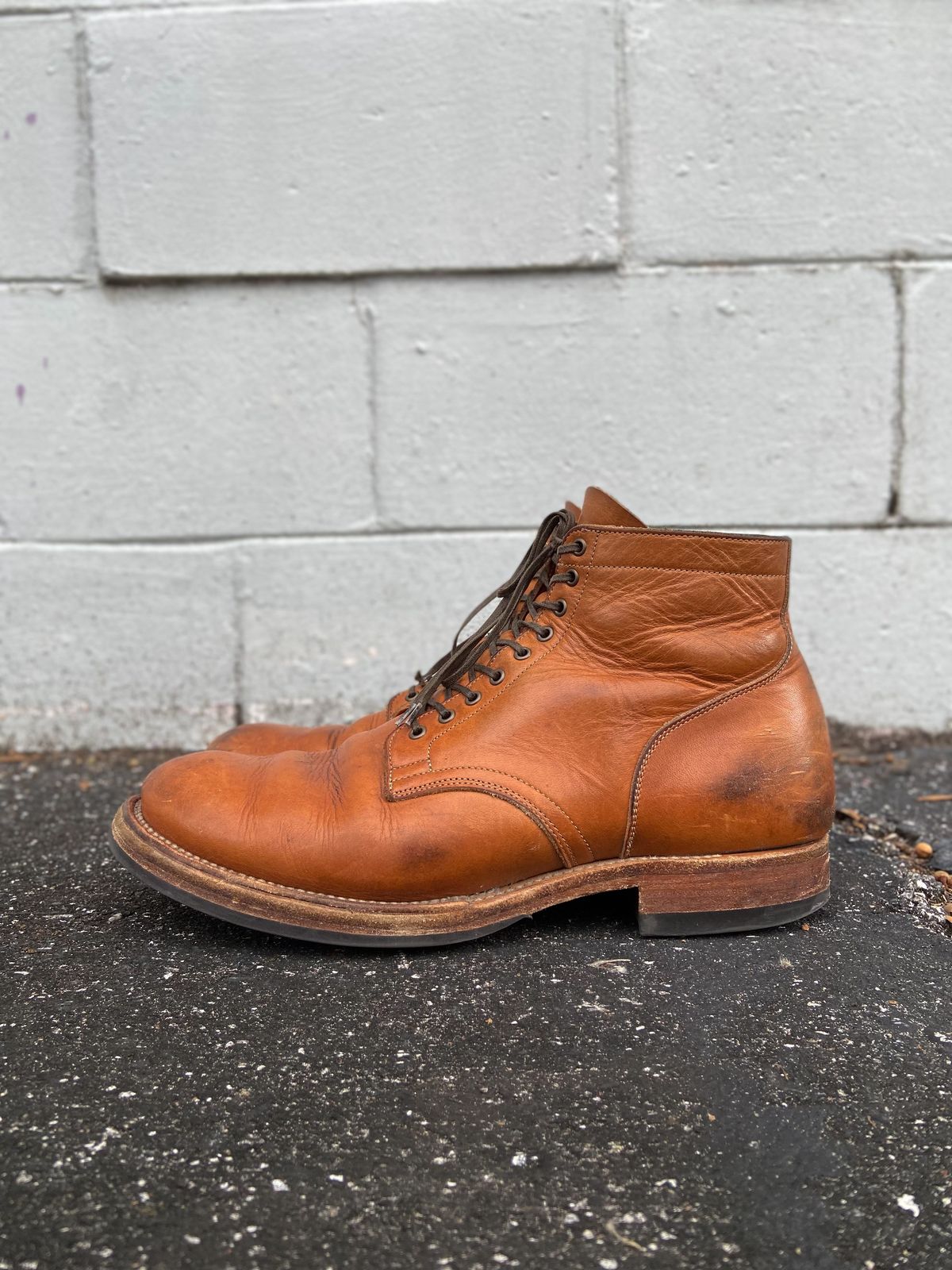 Photo by august_september on February 2, 2025 of the Viberg Service Boot in Raw Natural Wooly Chromexcel.