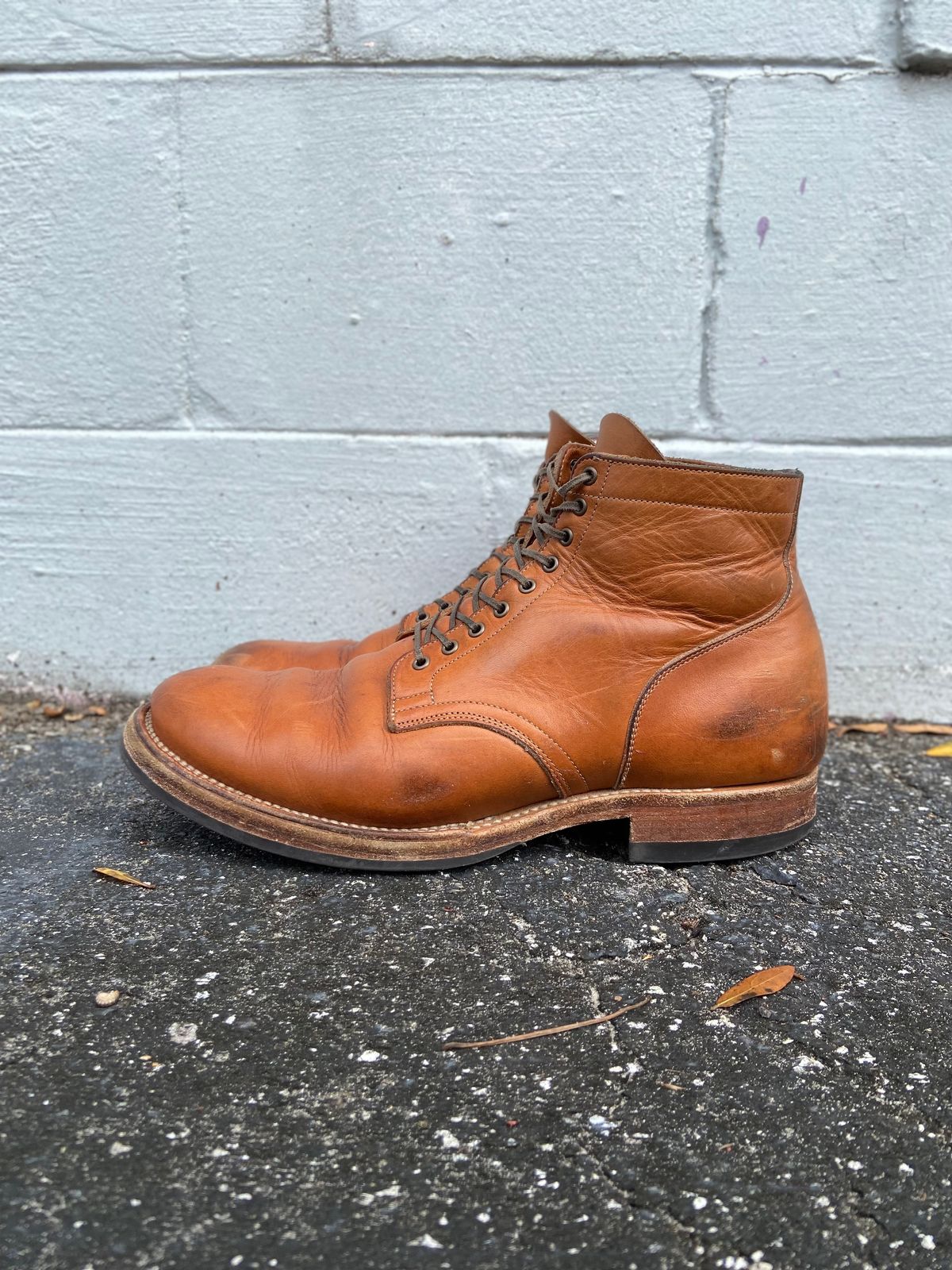 Photo by august_september on March 1, 2025 of the Viberg Service Boot in Raw Natural Wooly Chromexcel.