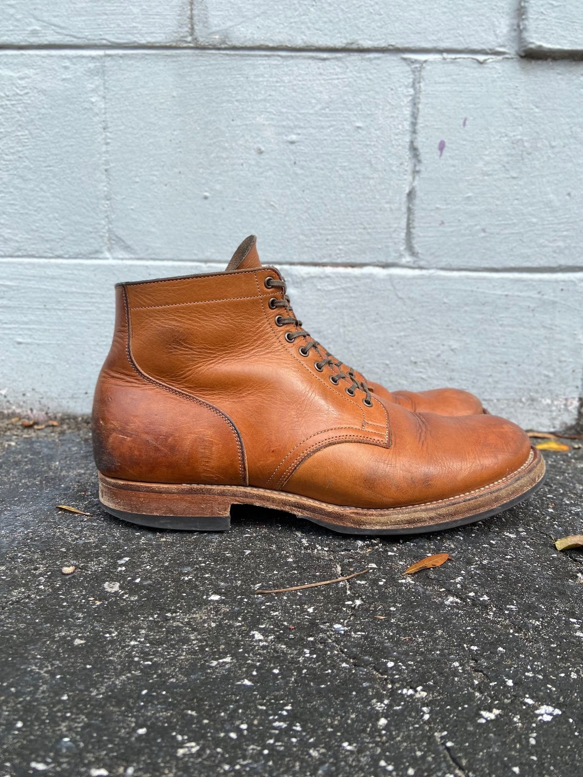 Photo by august_september on March 1, 2025 of the Viberg Service Boot in Raw Natural Wooly Chromexcel.