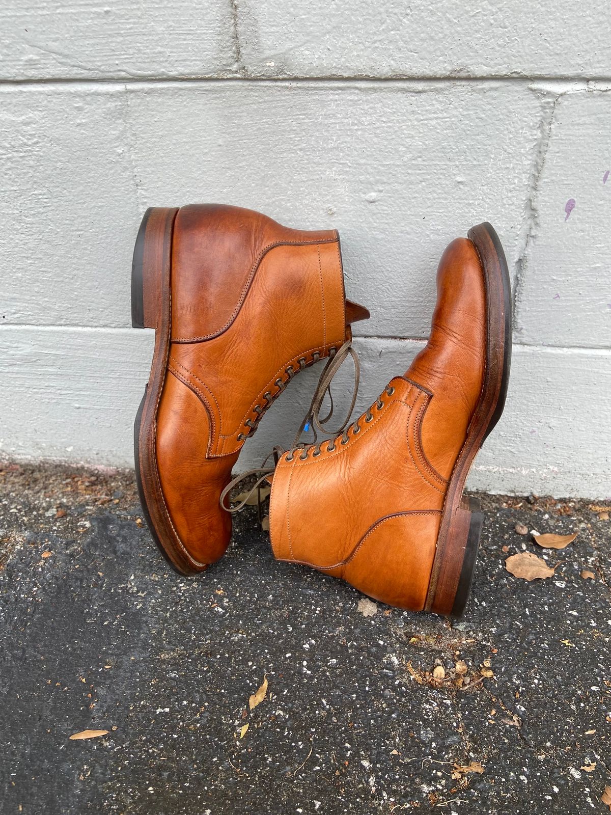 Photo by august_september on April 1, 2025 of the Viberg Service Boot in Raw Natural Wooly Chromexcel.