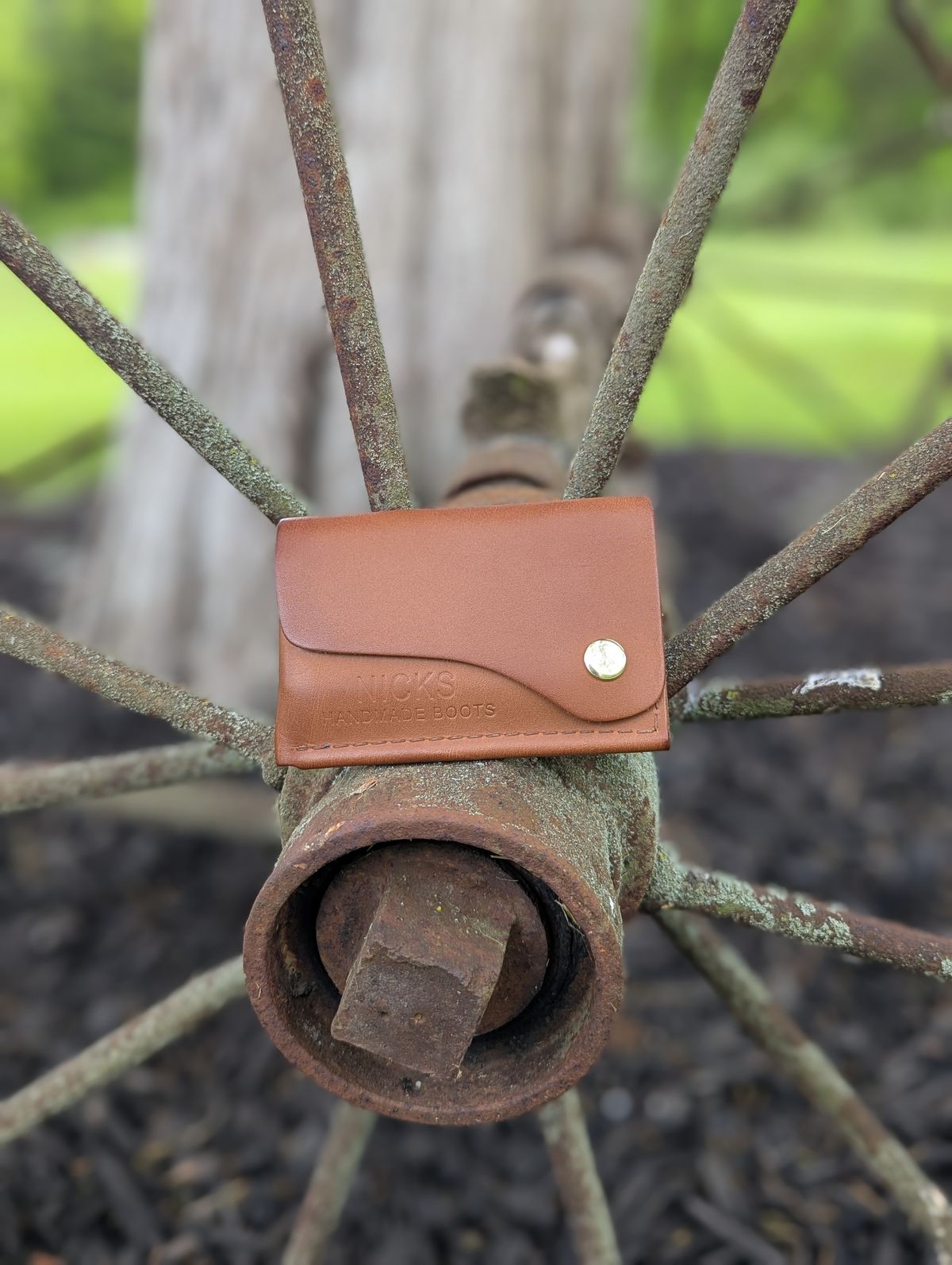 Photo by proof.in.whisky on June 1, 2025 of the Nicks Snap Wallet in Seidel 1964 Tan.