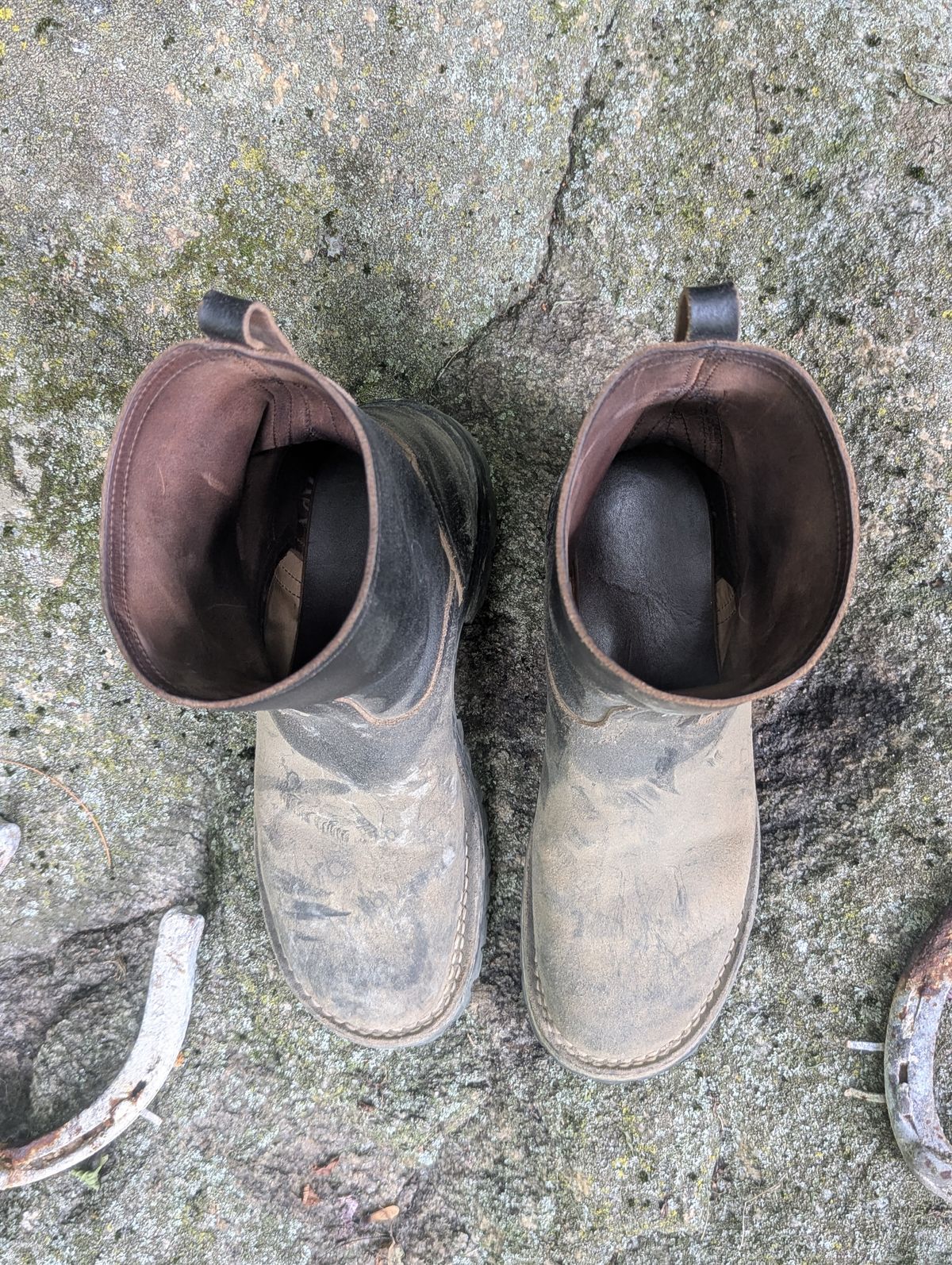 Photo by proof.in.whisky on July 27, 2025 of the Nicks Wellington in Horween Black Waxed Flesh.