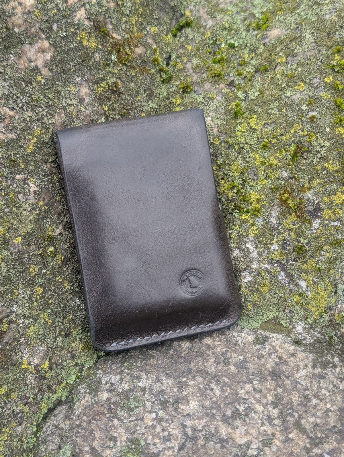 Photo by proof.in.whisky on April 3, 2026 of the Cash And Son Leather Goods River in Maryam Graphite TPR Horsebutt.