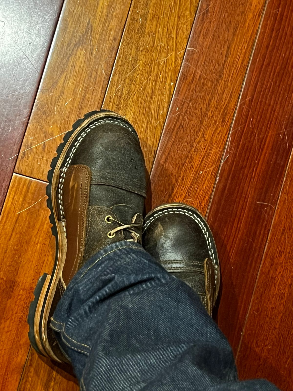 Photo by Eureka on November 16, 2025 of the Nicks x Rose Anvil ND1 in Horween Brown Waxed Flesh.