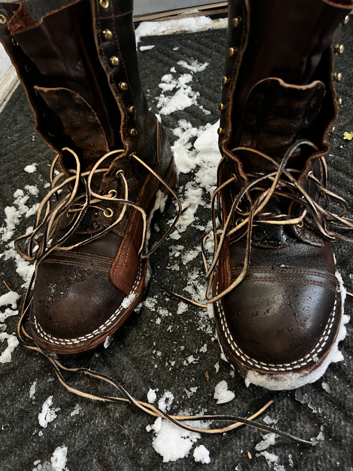 Photo by Eureka on November 10, 2025 of the Nicks x Rose Anvil ND1 in Horween Brown Waxed Flesh.