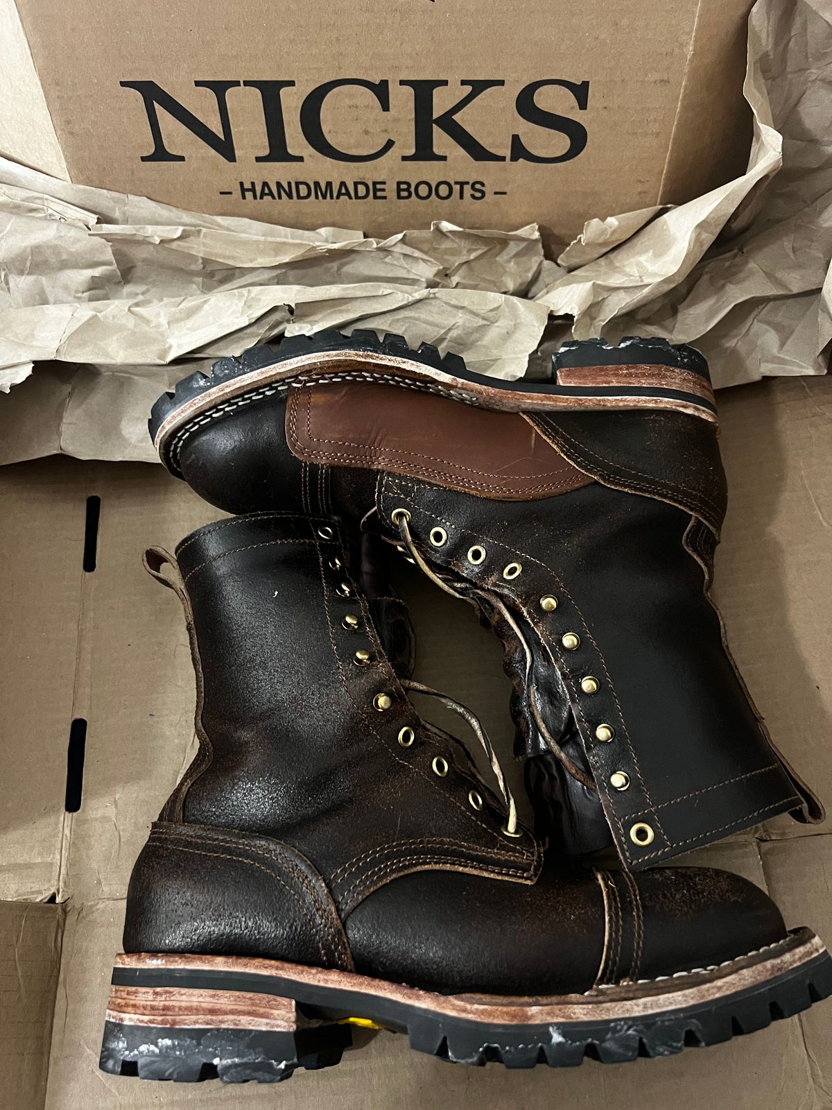 Photo by Eureka on December 4, 2025 of the Nicks x Rose Anvil ND1 in Horween Brown Waxed Flesh.