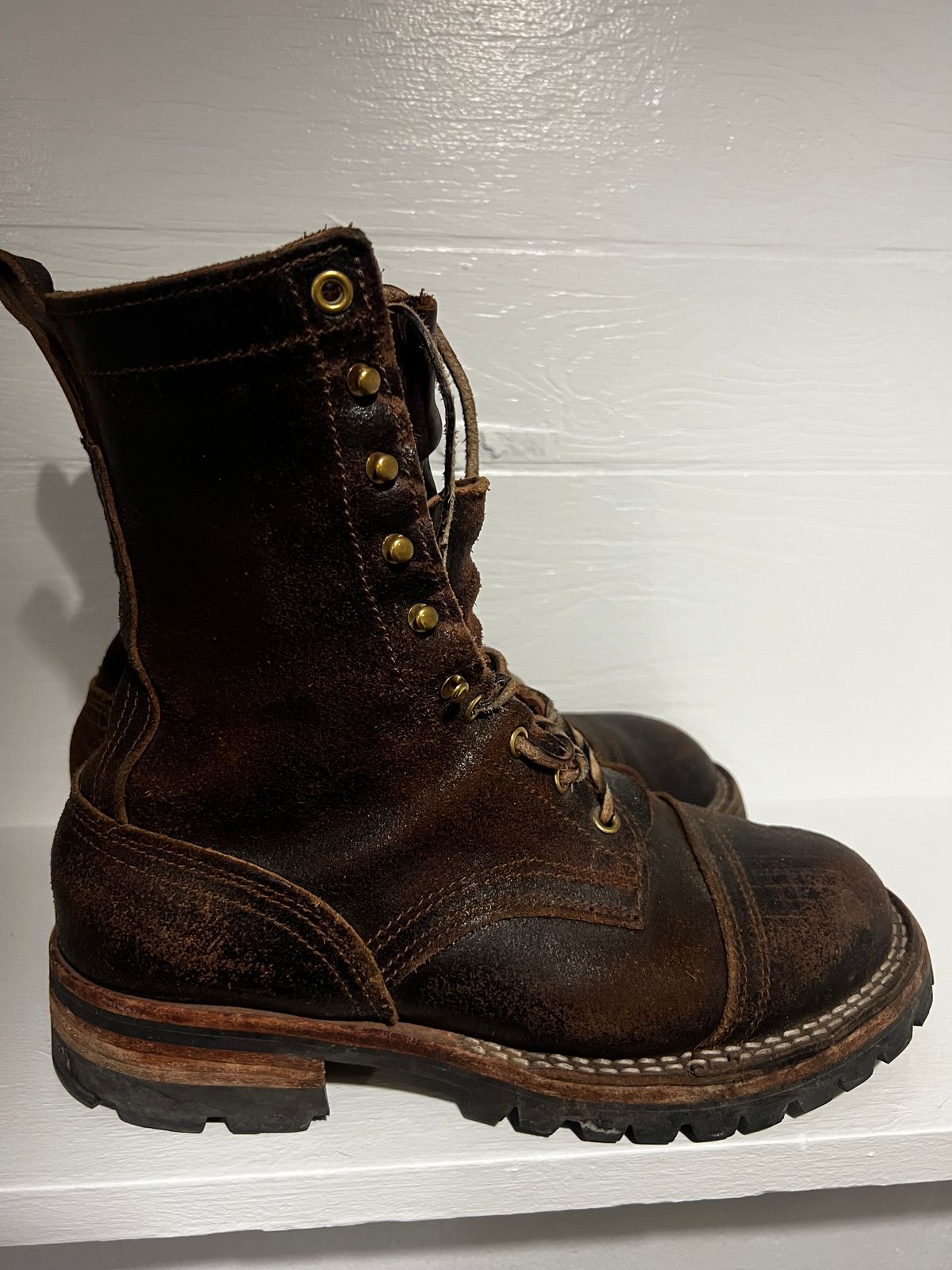 Photo by Eureka on March 6, 2026 of the Nicks x Rose Anvil ND1 in Horween Brown Waxed Flesh.