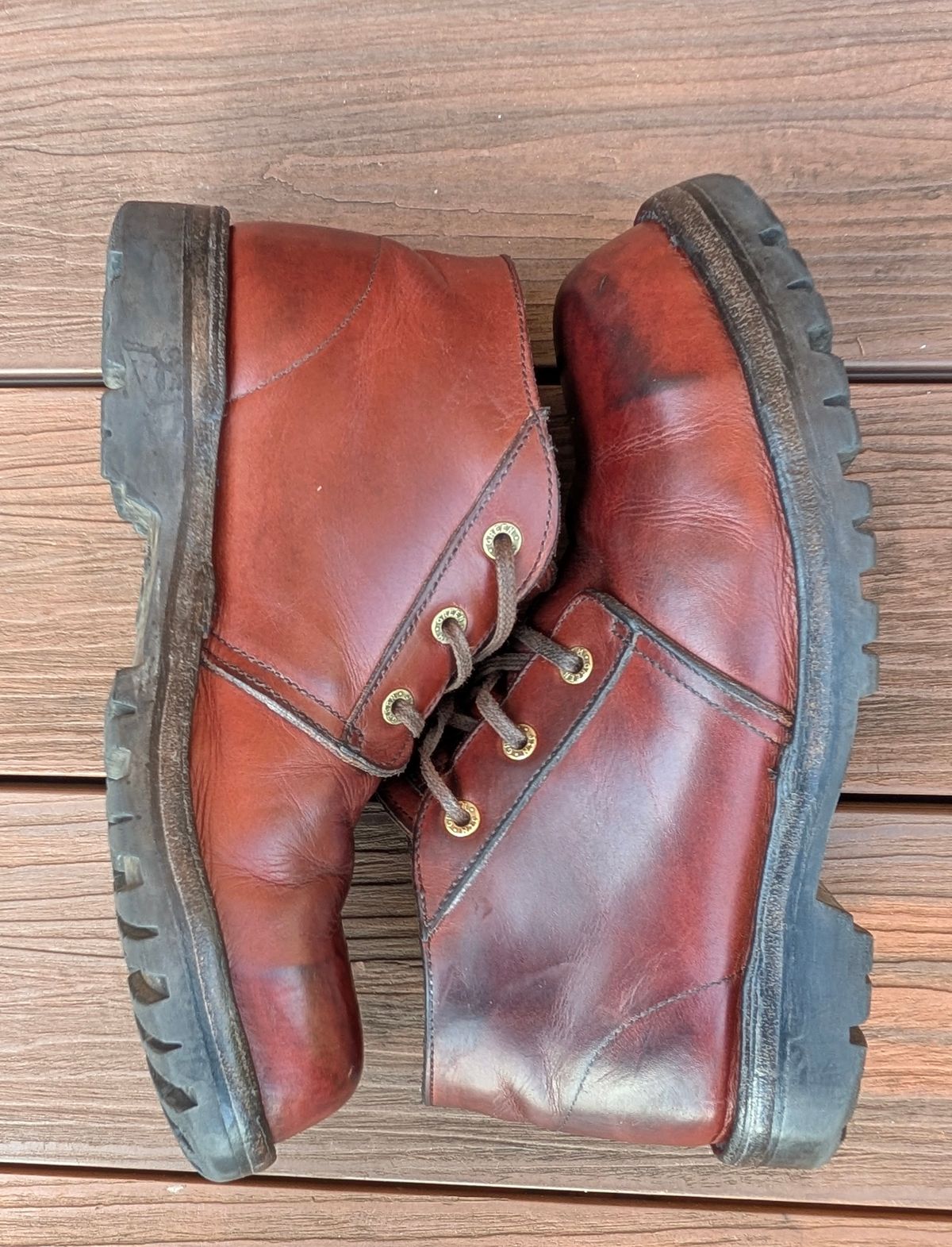 Photo by Yakkboot73 on October 1, 2025 of the Jim Green Custom Vellie Composite Toe Cap in Walnut Veg Tan.