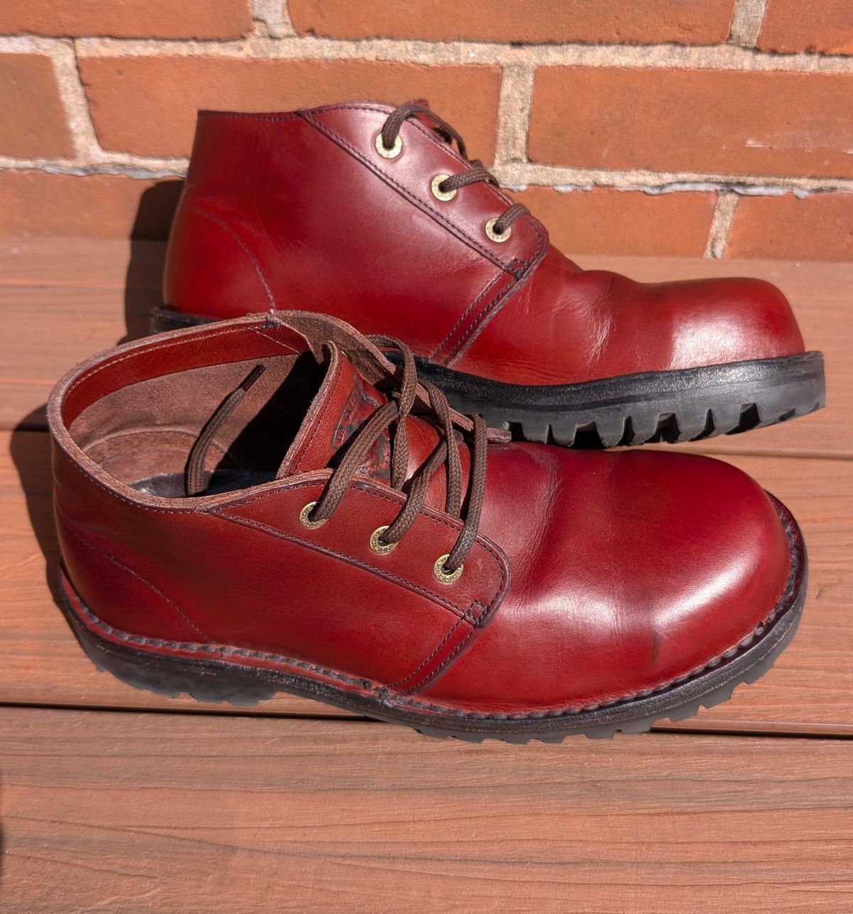 Photo by Yakkboot73 on April 13, 2025 of the Jim Green Custom Vellie Composite Toe Cap in Walnut Veg Tan.