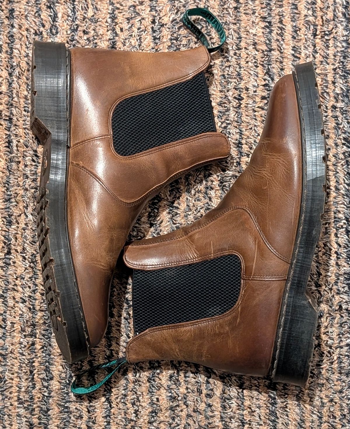 Photo by Yakkboot73 on October 13, 2025 of the Solovair Dealer Boot in Gaucho Crazy Horse Greasy Pull Up.