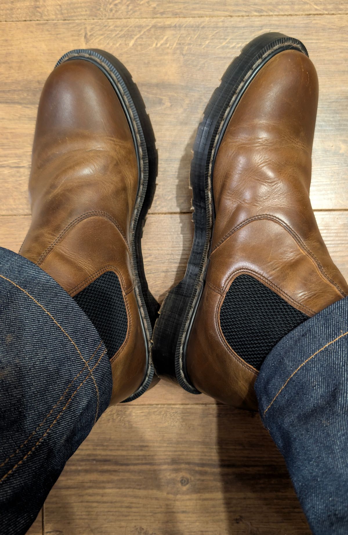 Photo by Yakkboot73 on October 14, 2025 of the Solovair Dealer Boot in Gaucho Crazy Horse Greasy Pull Up.