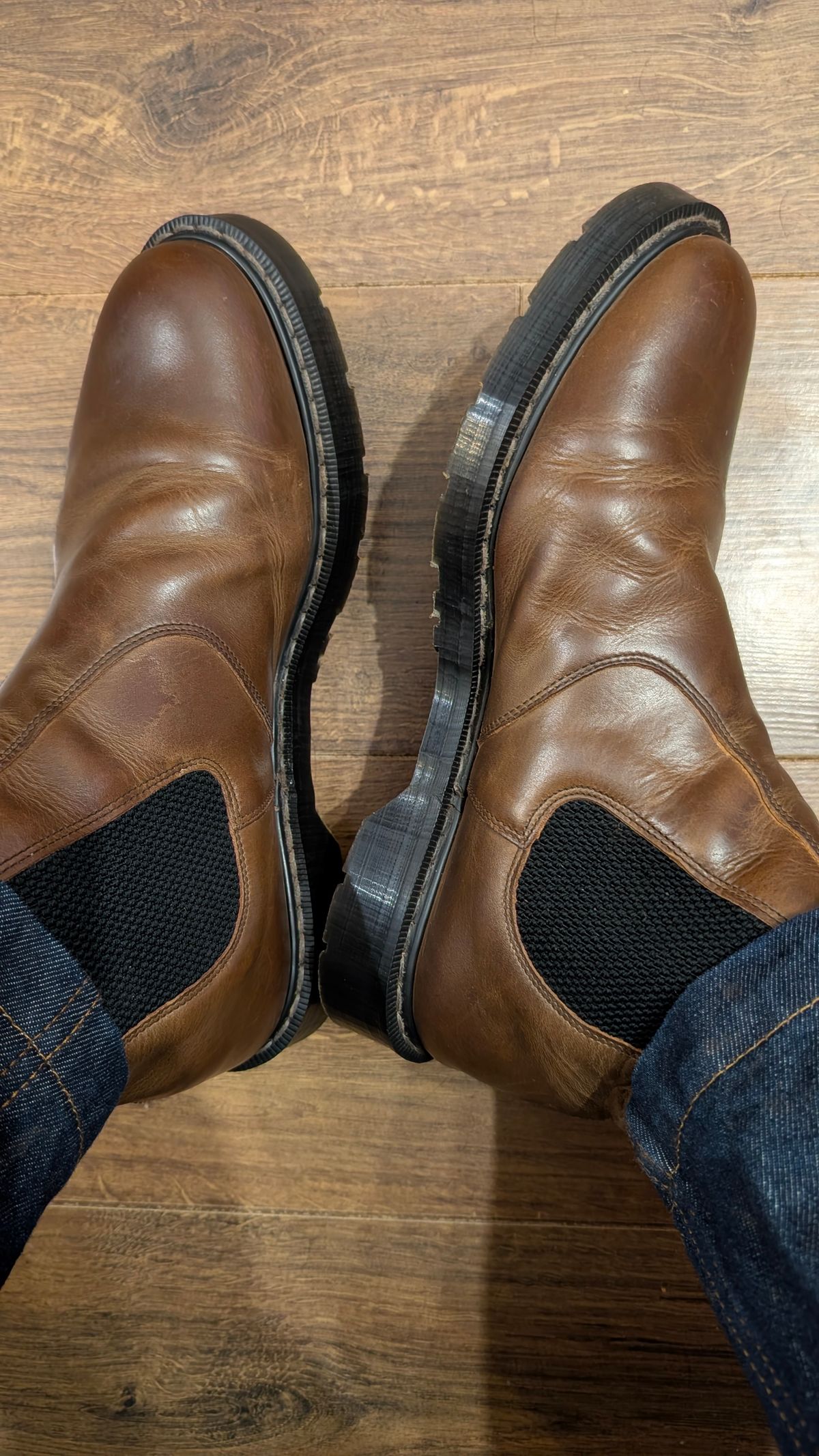 Photo by Yakkboot73 on December 22, 2025 of the Solovair Dealer Boot in Gaucho Crazy Horse Greasy Pull Up.