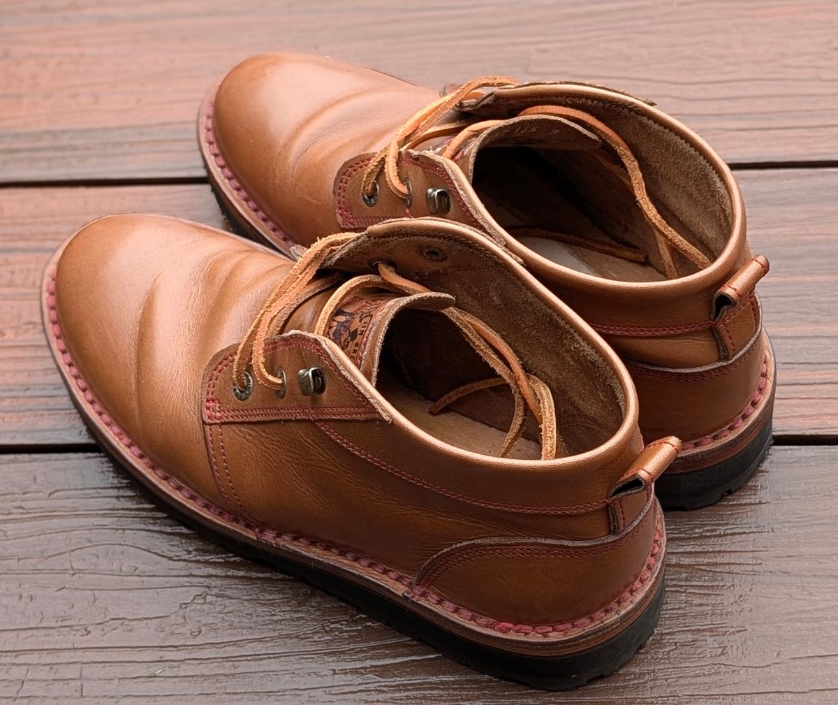 Photo by Yakkboot73 on June 7, 2025 of the Jim Green Turbo Vellie Custom in Natural Veg Tan.
