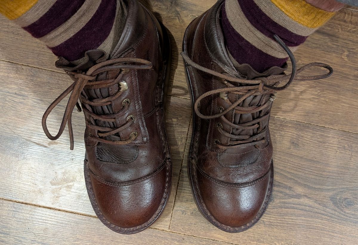 Photo by Yakkboot73 on February 11, 2025 of the Jim Green African Ranger in African Buffalo Skin.