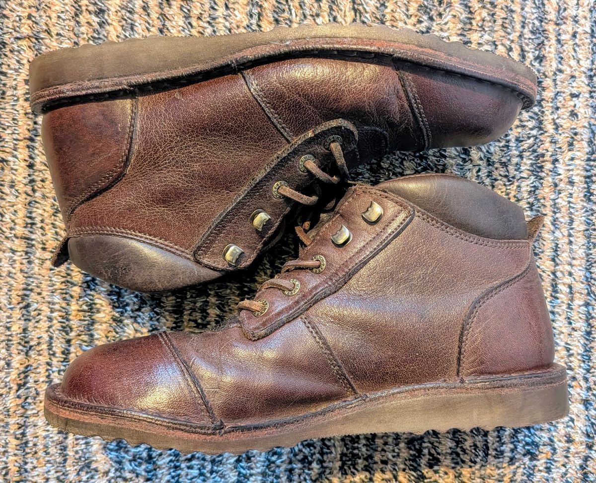 Photo by Yakkboot73 on February 15, 2025 of the Jim Green African Ranger in African Buffalo Skin.