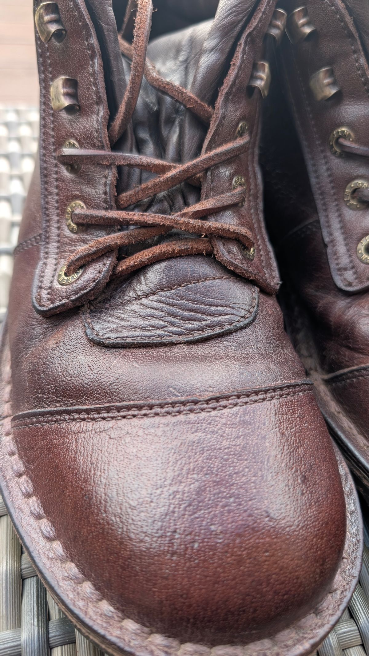 Photo by Yakkboot73 on March 29, 2025 of the Jim Green African Ranger in African Buffalo Skin.