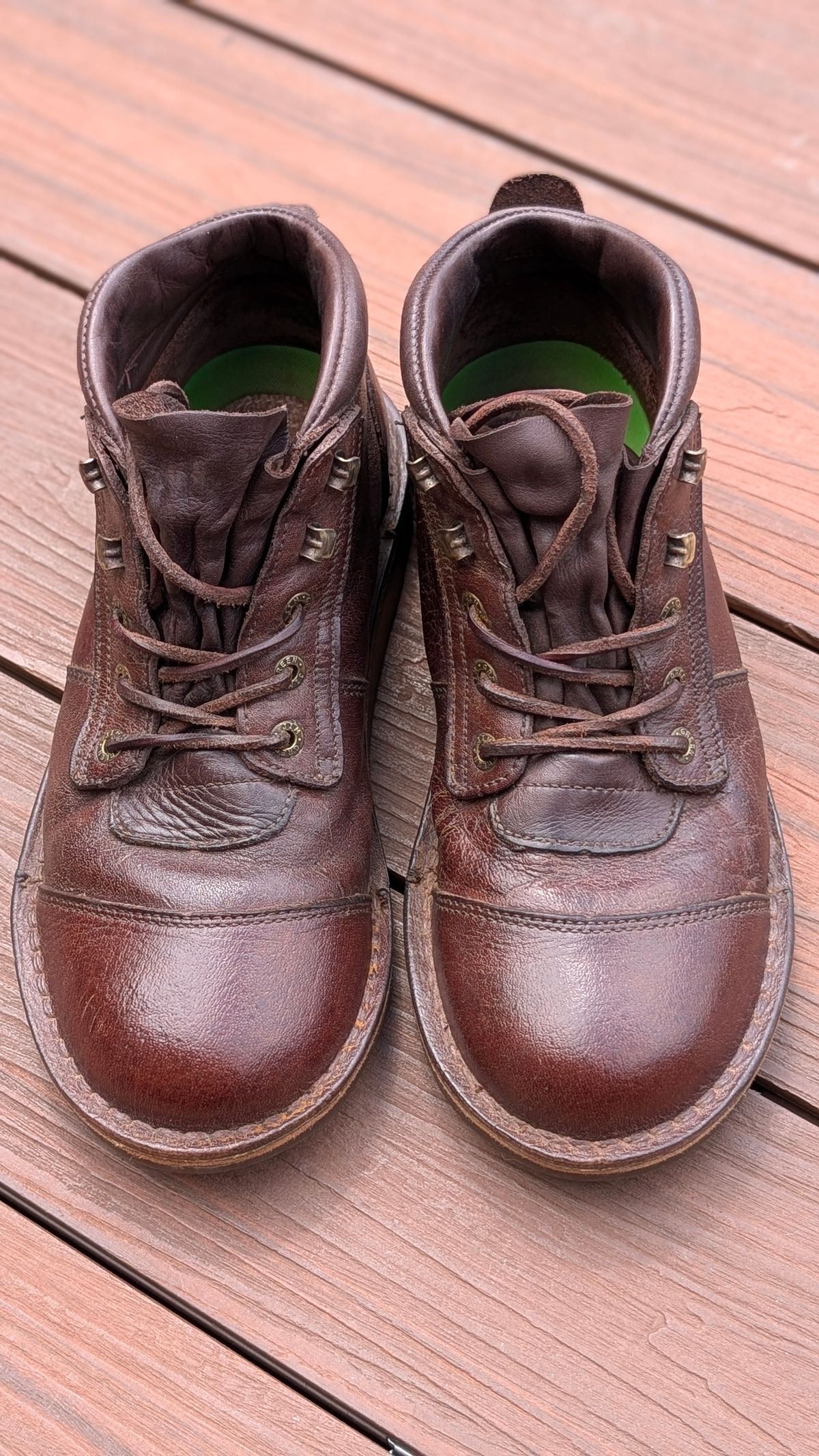 Photo by Yakkboot73 on May 25, 2025 of the Jim Green African Ranger in African Buffalo Skin.