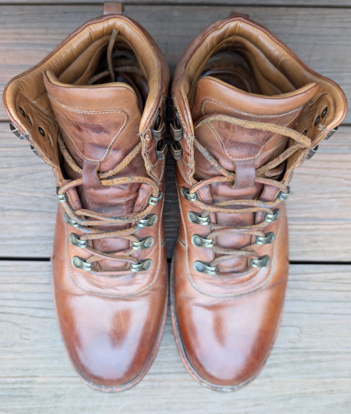 Photo by Yakkboot73 on October 18, 2025 of the Blkbrd Shoemaker Bulwark Trek Boot in Cognac.