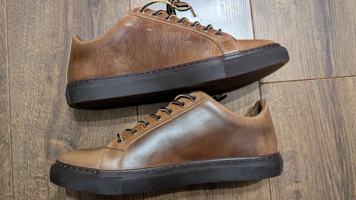 Photo by Yakkboot73 on April 7, 2025 of the Thursday Premier Low Top in Horween Natural Chromexcel.