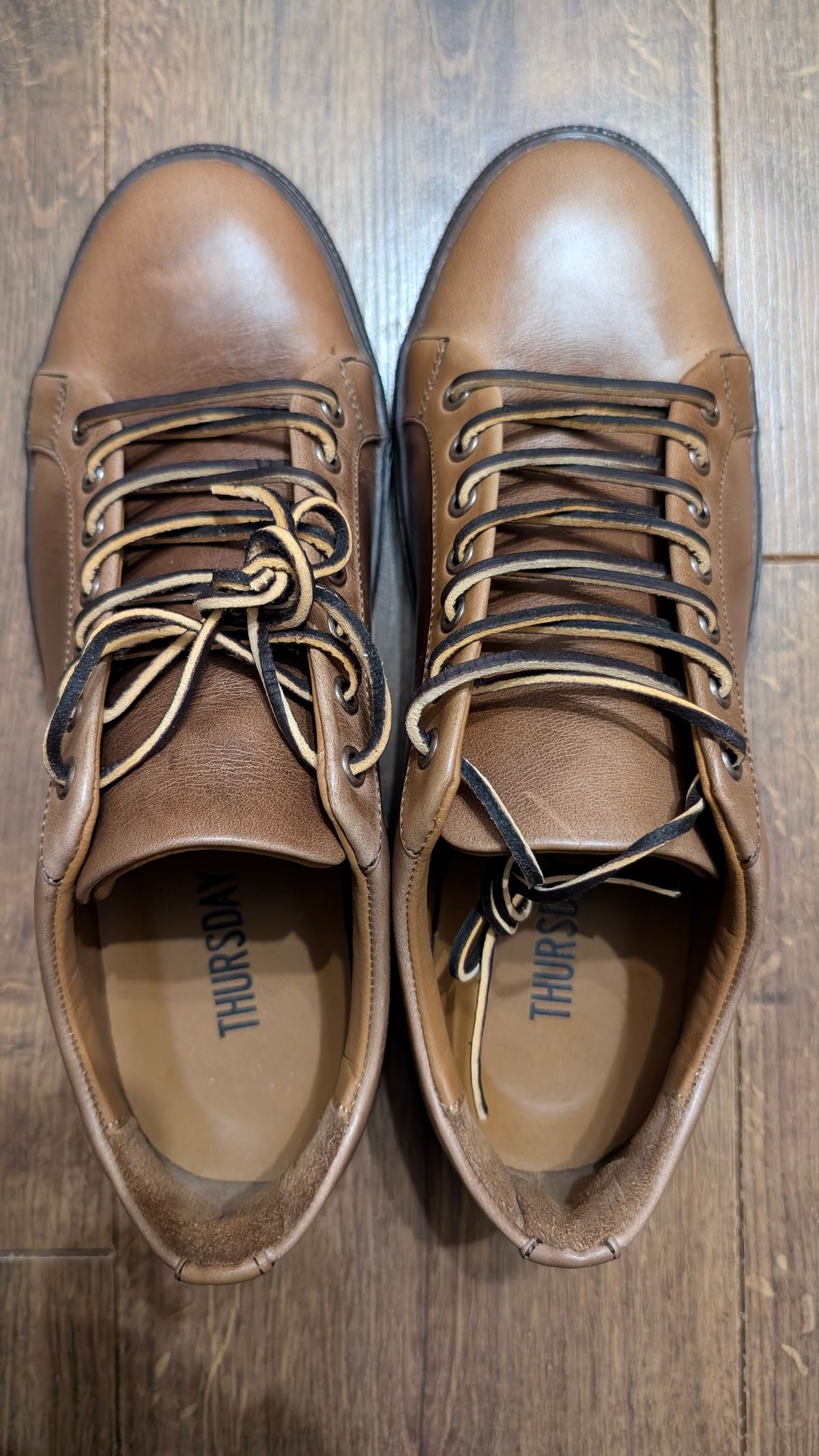 Photo by Yakkboot73 on April 7, 2025 of the Thursday Premier Low Top in Horween Natural Chromexcel.