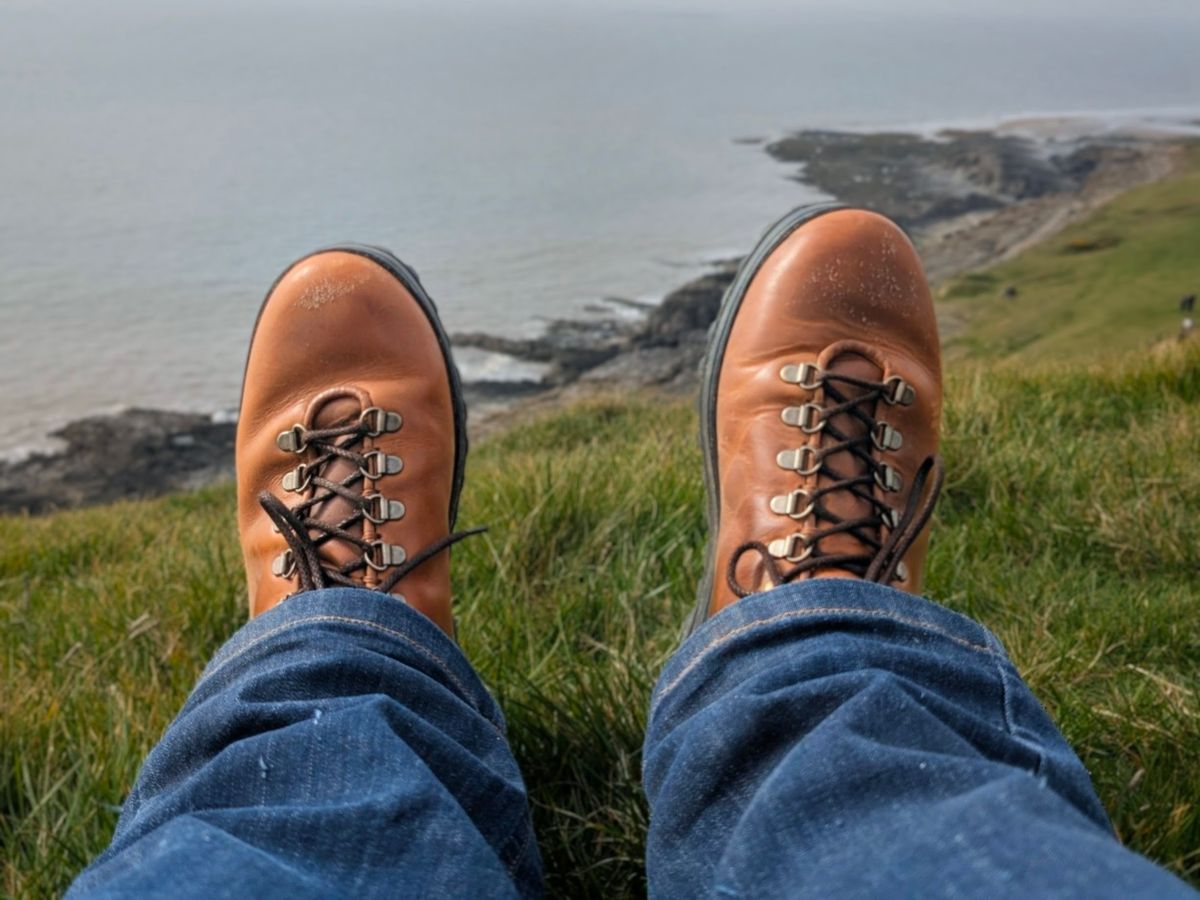Photo by Yakkboot73 on March 22, 2026 of the Crown Northampton Everdon in Horween Sunflower Chromexcel.