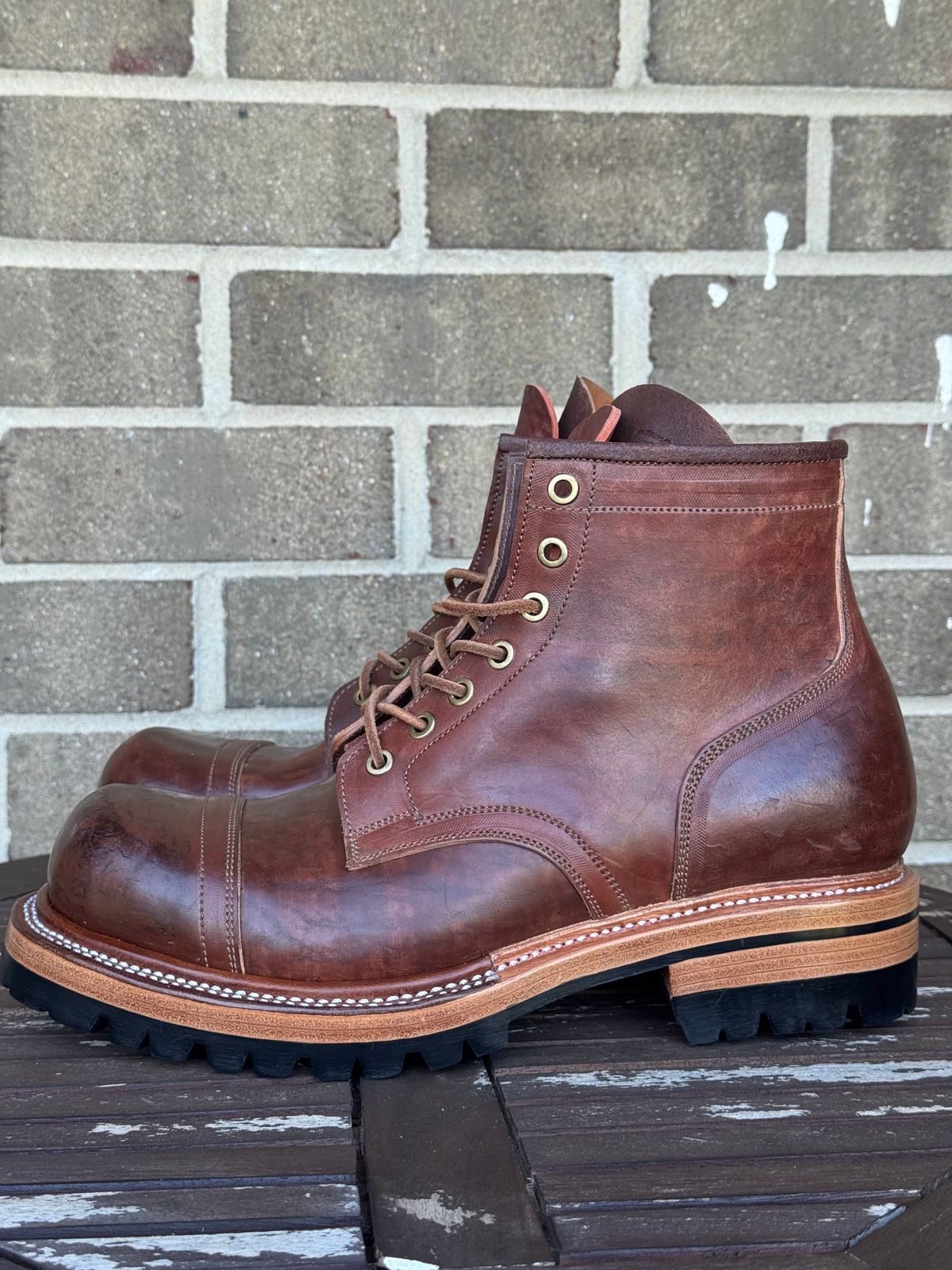 Photo by stevenh969 on October 1, 2025 of the Prof Barnets Bulky Cap Toe Boots in Maryam Brown Horsebutt.
