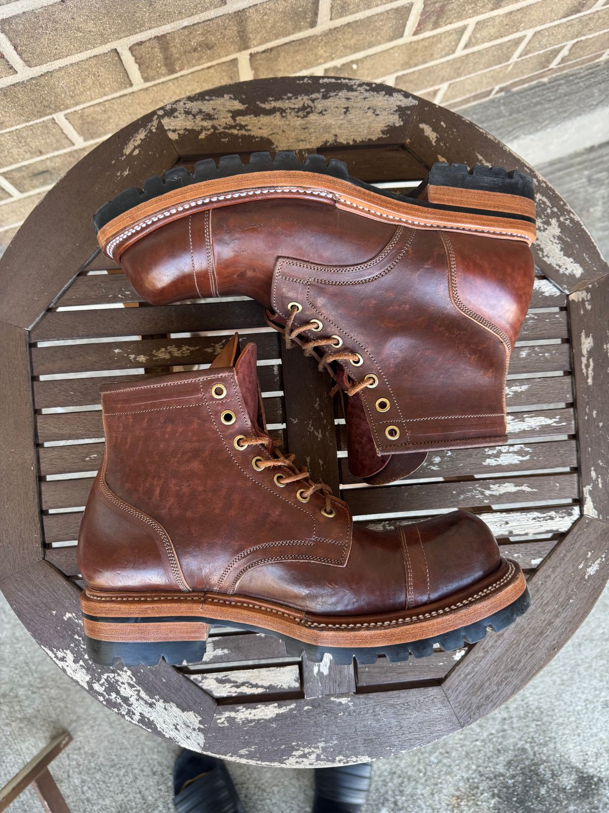 Photo by stevenh969 on November 1, 2025 of the Prof Barnets Bulky Cap Toe Boots in Maryam Brown Horsebutt.