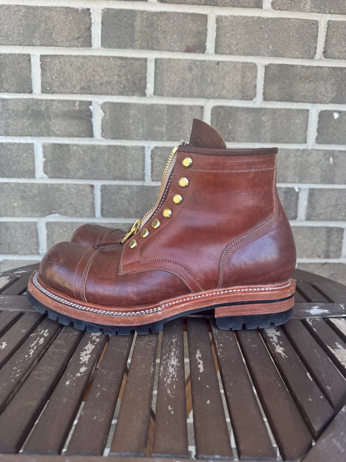 Photo by stevenh969 on March 1, 2026 of the Prof Barnets Bulky Cap Toe Boots in Maryam Brown Horsebutt.