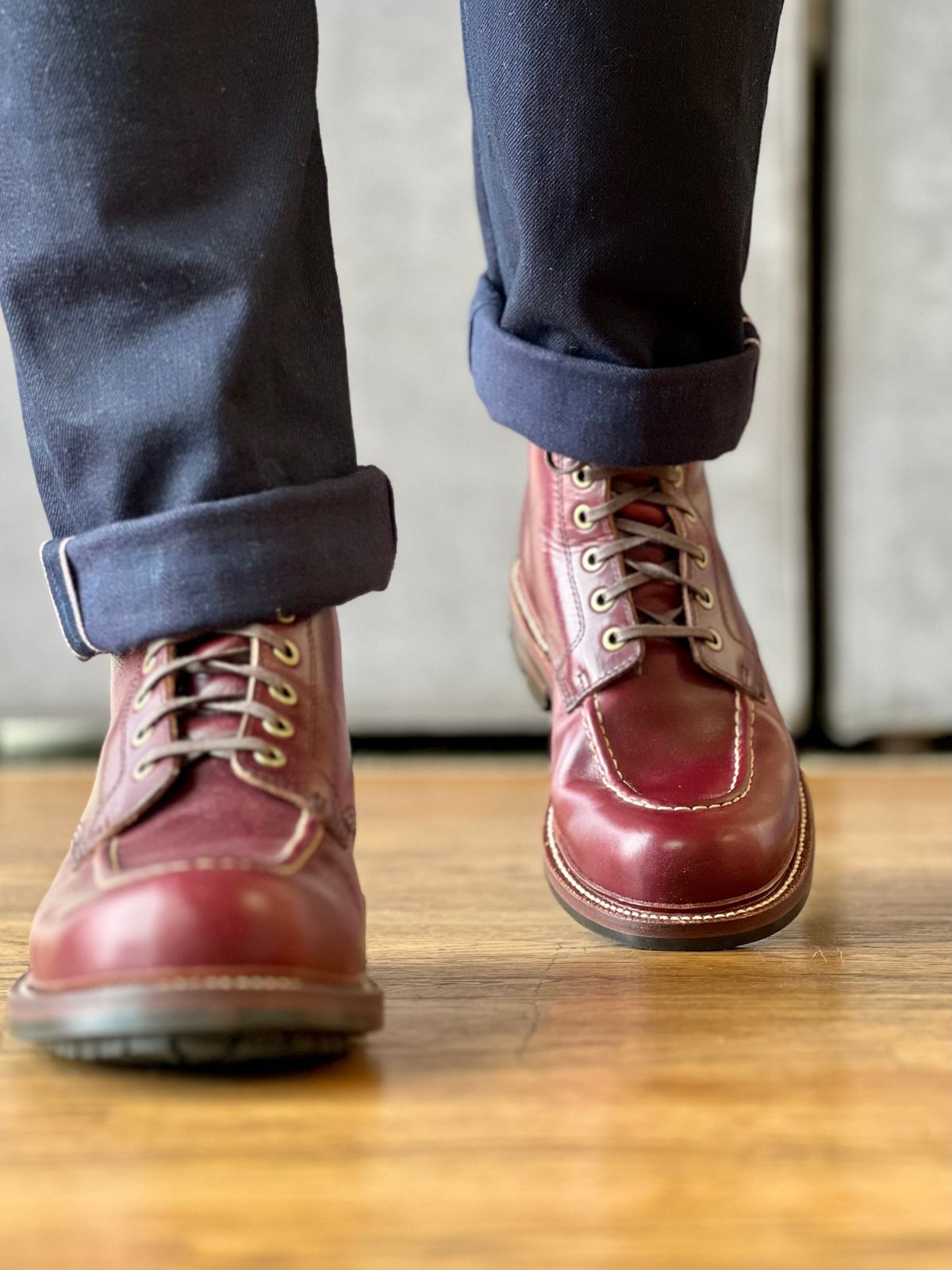 Photo by patinatimes on August 8, 2023 of the Grant Stone Brass Boot in Horween Color 8 Chromexcel.