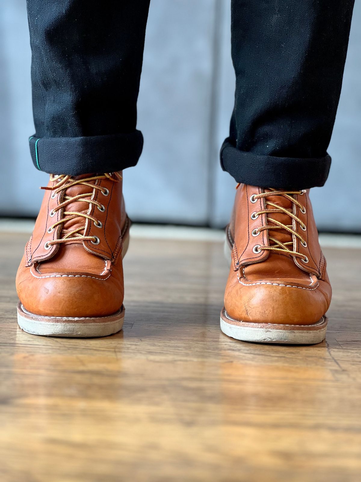 Photo by patinatimes on February 17, 2023 of the Red Wing 6-Inch Classic Moc in S.B. Foot Oro Legacy.