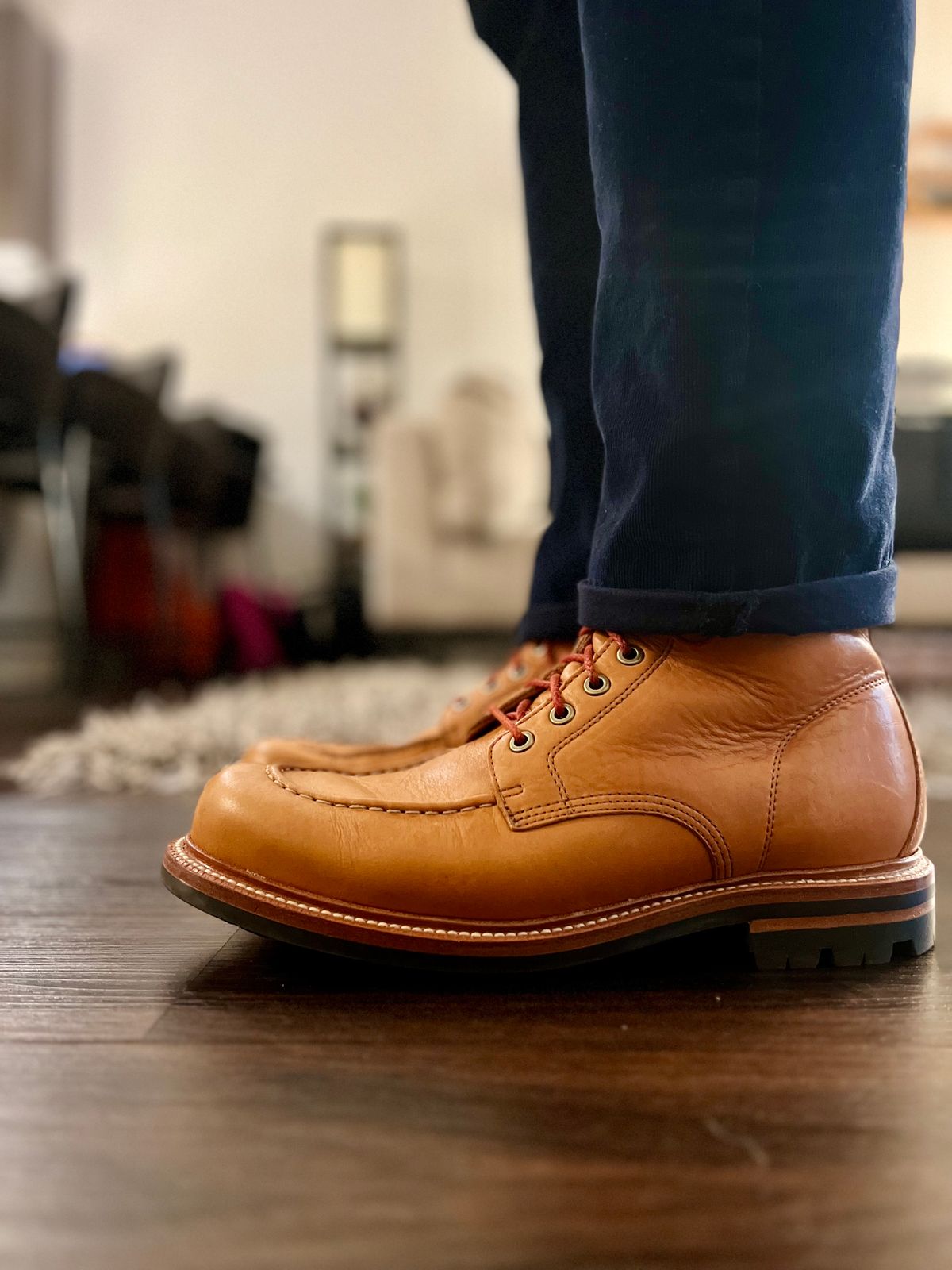 Photo by patinatimes on March 15, 2023 of the Grant Stone Brass Boot in Horween Tan Essex.