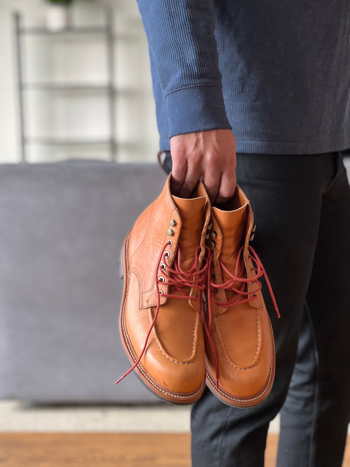 Photo by patinatimes on February 12, 2023 of the Grant Stone Brass Boot in Horween Tan Essex.