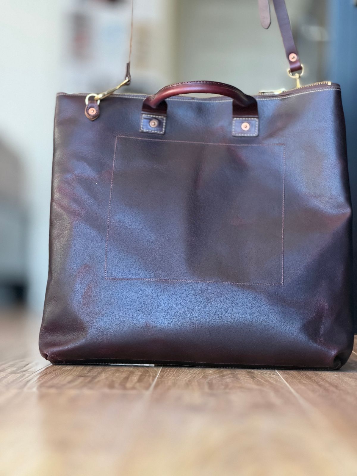 Photo by patinatimes on November 4, 2025 of the Coronado Leather No. 160 Primo Tote in Horween Horsehide Color 8 Waxed Flesh.