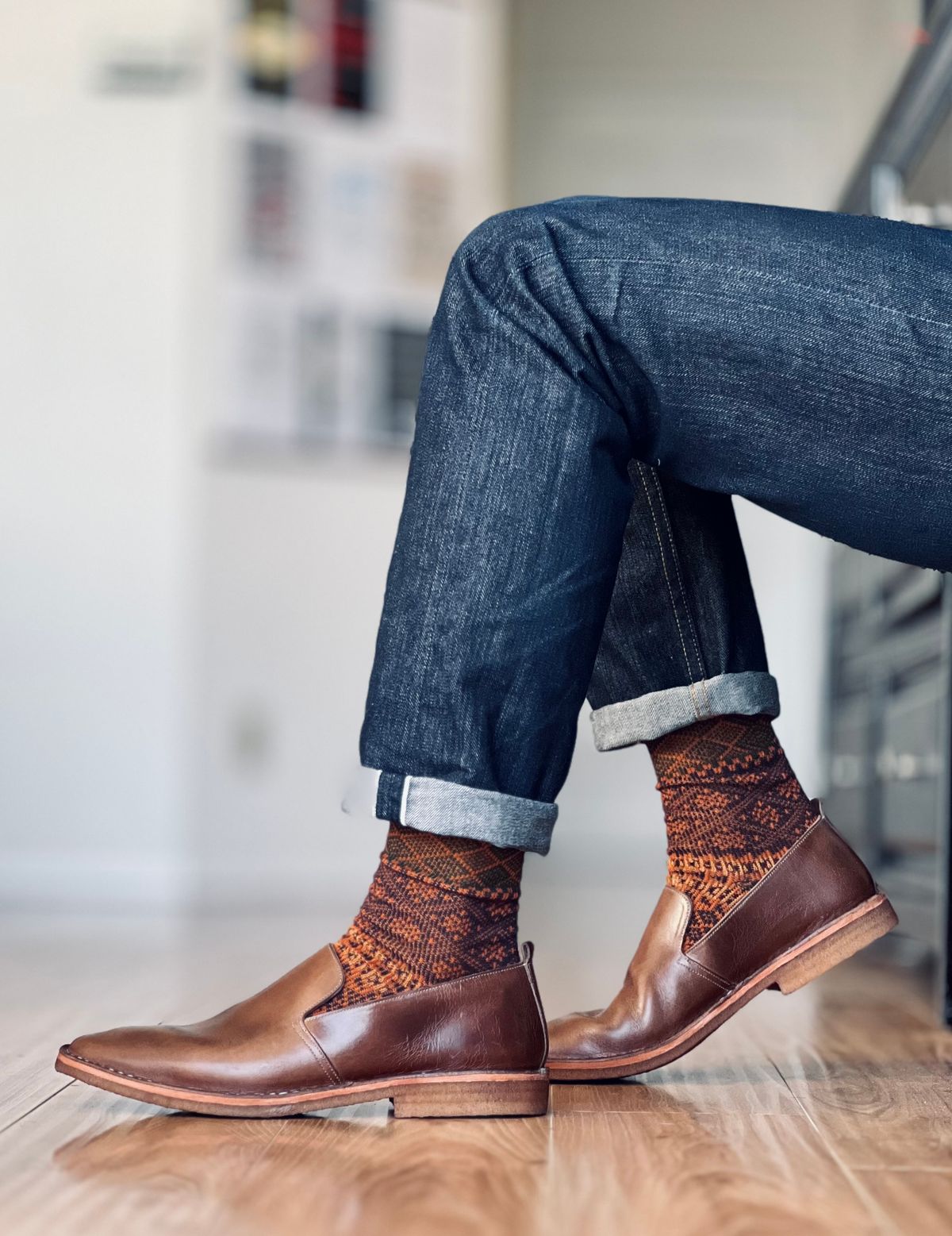 Photo by patinatimes on January 7, 2025 of the Blkbrd Shoemaker Travers in Horween Natural Chromexcel.