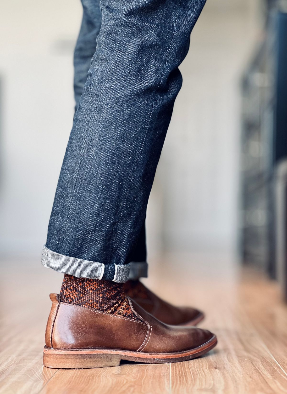 Photo by patinatimes on January 7, 2025 of the Blkbrd Shoemaker Travers in Horween Natural Chromexcel.