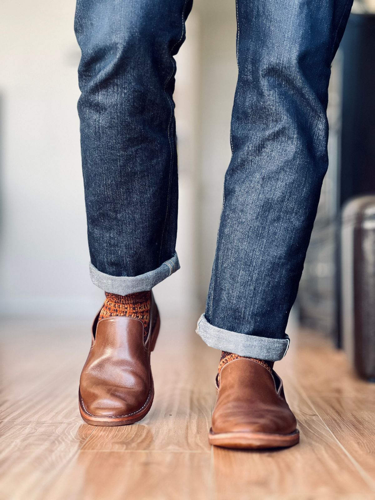 Photo by patinatimes on January 7, 2025 of the Blkbrd Shoemaker Travers in Horween Natural Chromexcel.