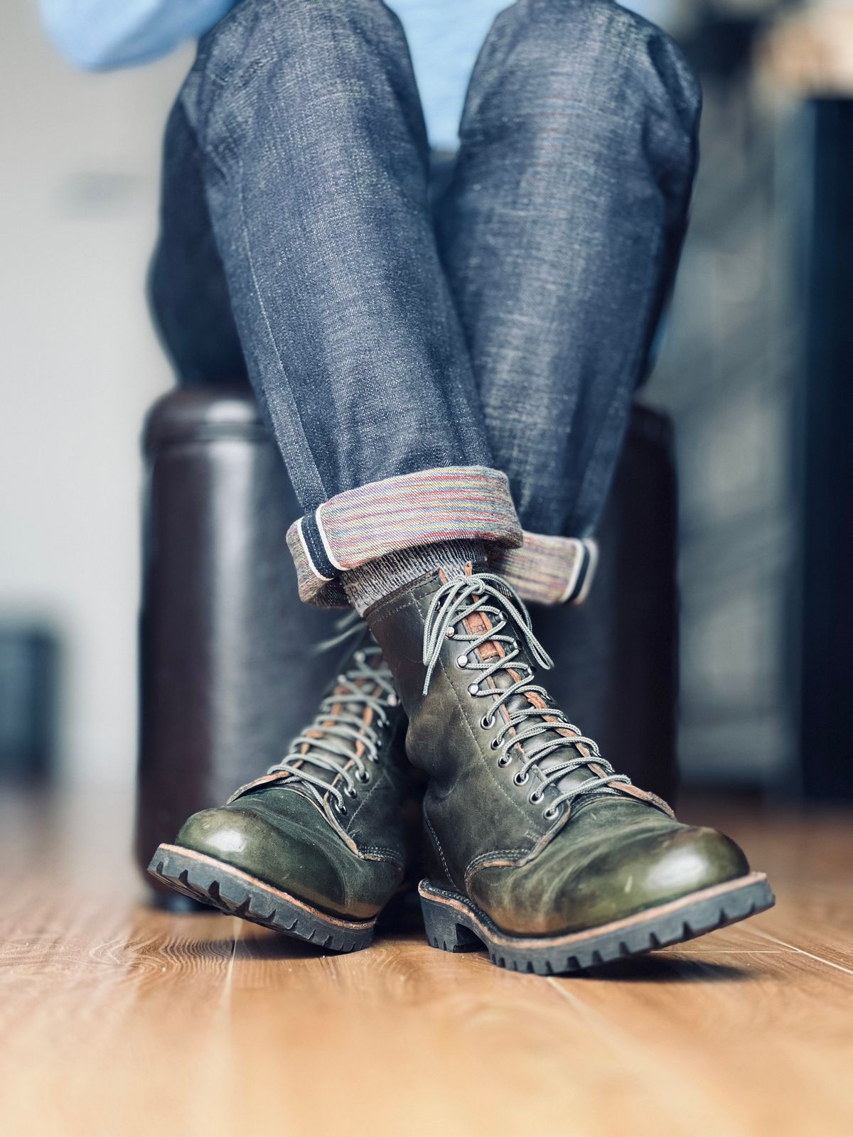 Photo by patinatimes on April 5, 2024 of the Thorogood Tomahawk in Horween Olive Chromexcel.