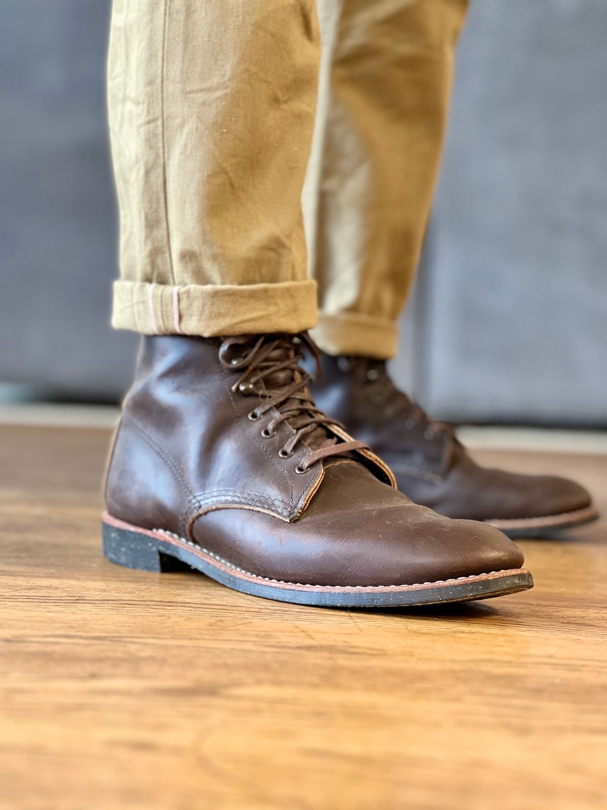 Photo by patinatimes on February 27, 2023 of the Red Wing Merchant in S.B. Foot Ebony Harness.