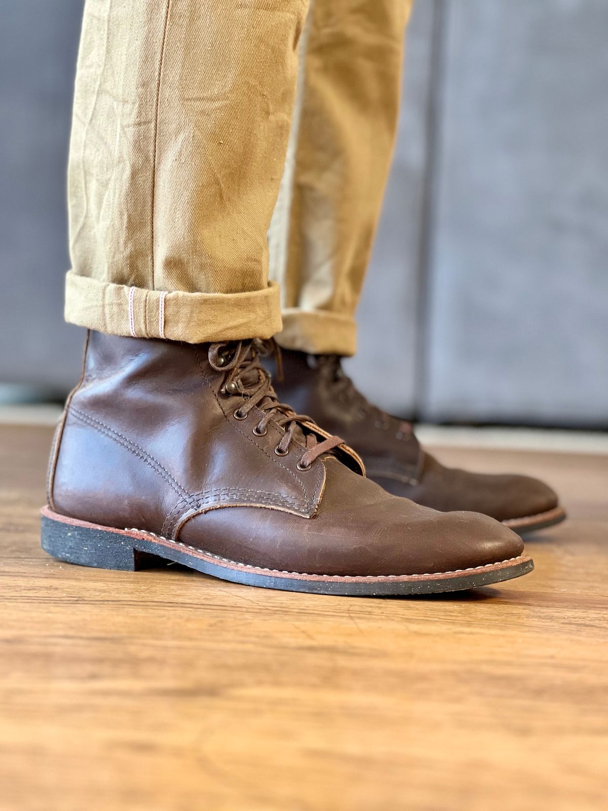 Photo by patinatimes on February 27, 2023 of the Red Wing Merchant in S.B. Foot Ebony Harness.