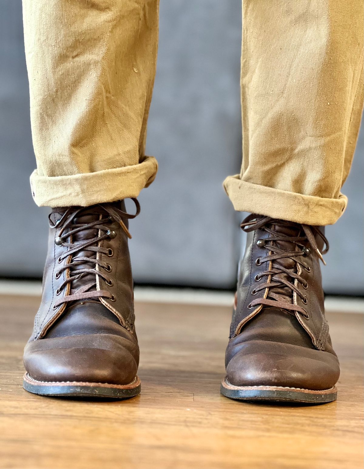 Photo by patinatimes on February 27, 2023 of the Red Wing Merchant in S.B. Foot Ebony Harness.