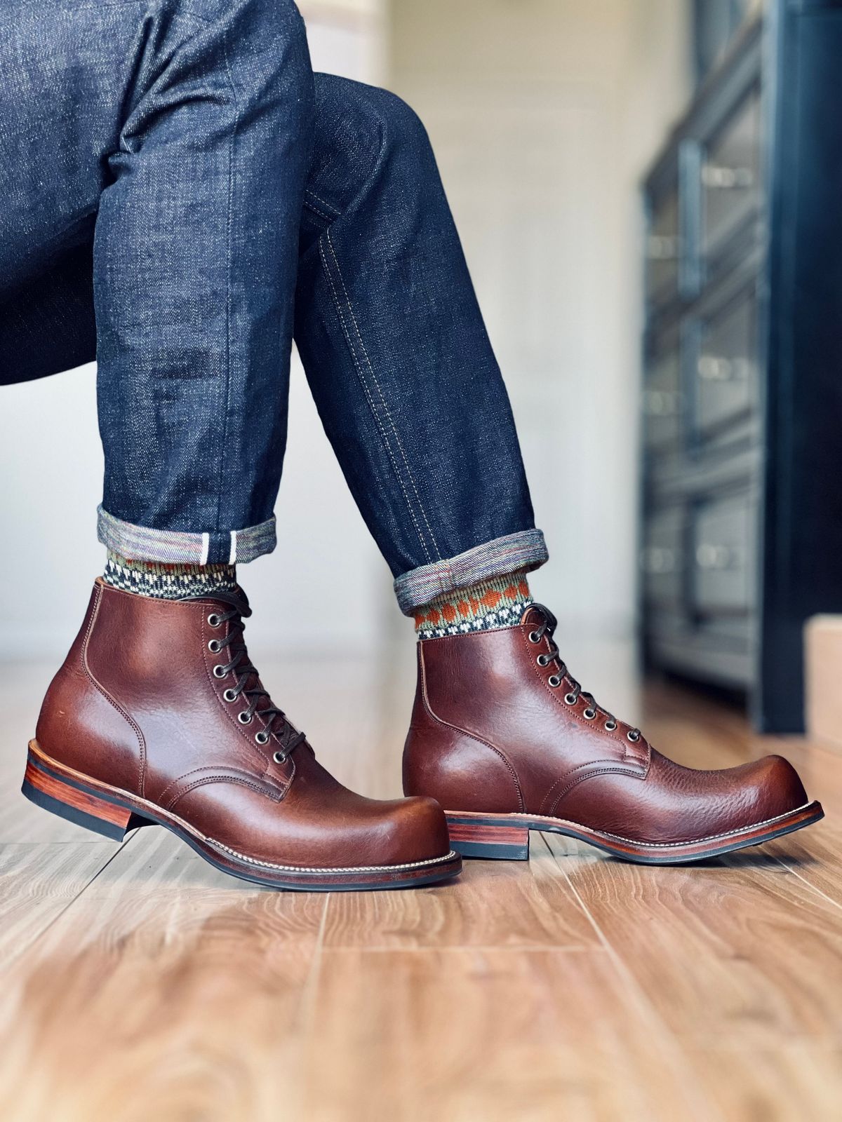 Photo by patinatimes on March 17, 2025 of the Viberg 310 in Horween Dark Rubber Dublin.