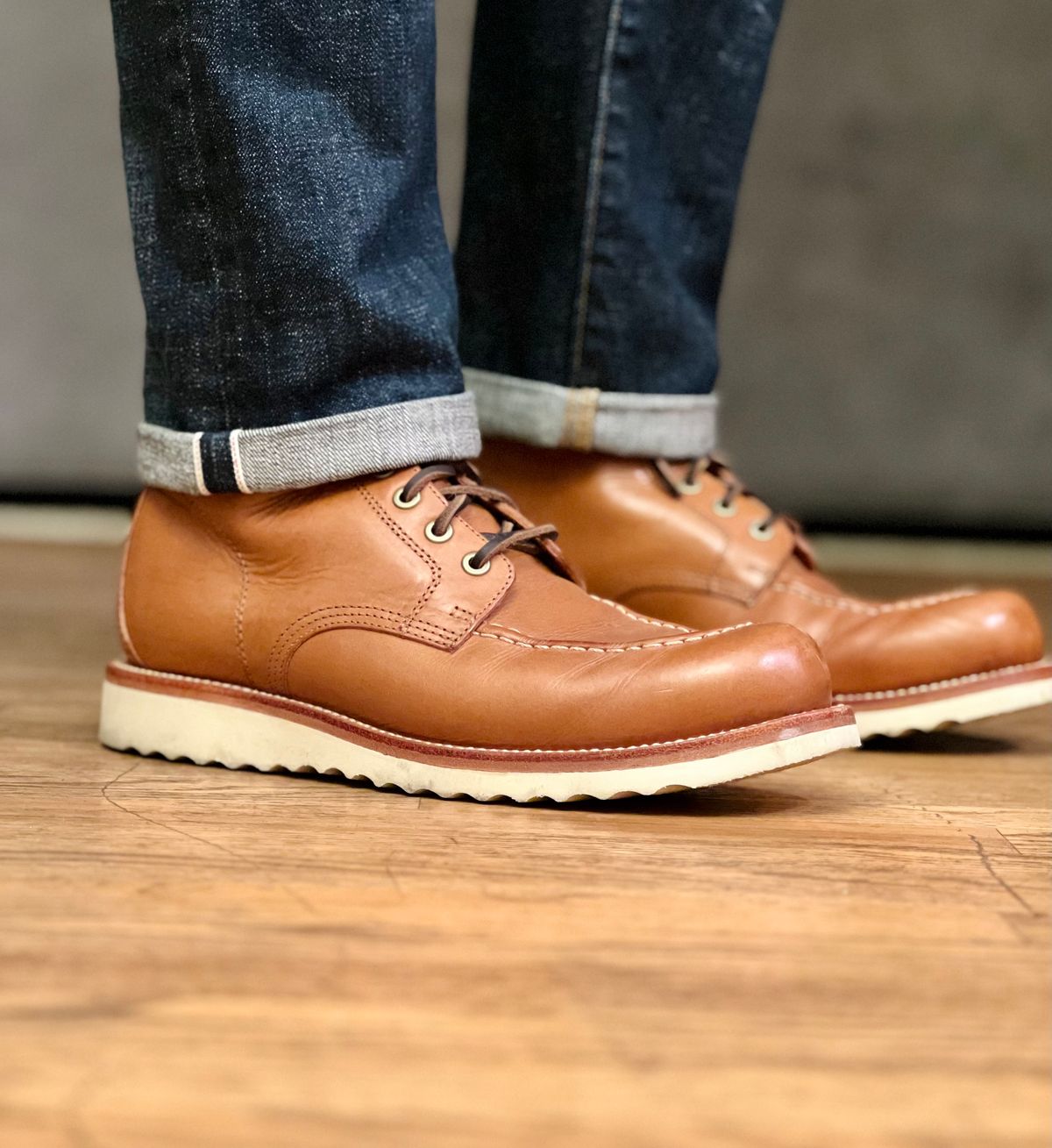 Photo by patinatimes on February 18, 2023 of the Grant Stone Brass Boot in Badalassi Carlo Saddle Tan Minerva.