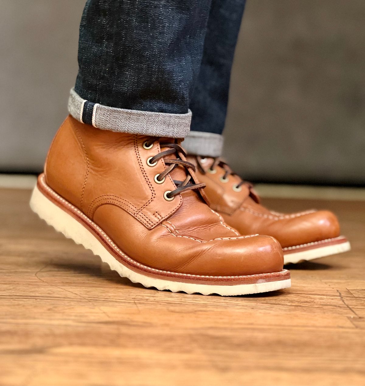 Photo by patinatimes on February 18, 2023 of the Grant Stone Brass Boot in Badalassi Carlo Saddle Tan Minerva.